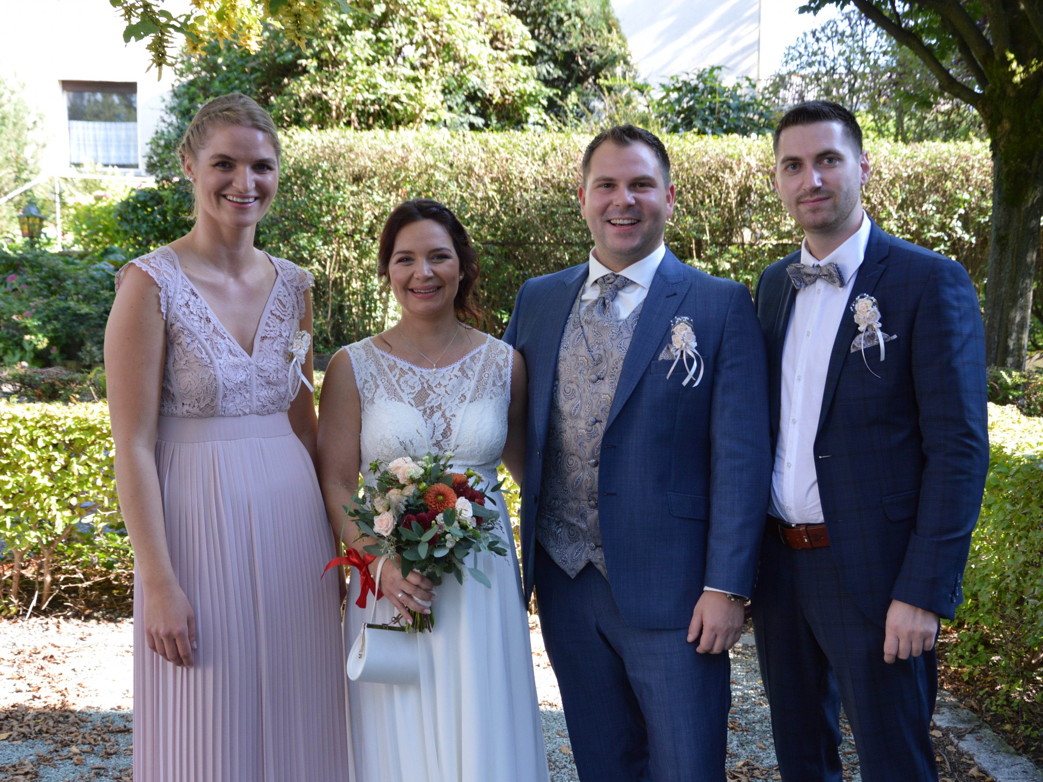 Bianca Krall und Kevin Jovicic haben geheiratet. Bianca Krall und Kevin Jovicic haben geheiratet.
