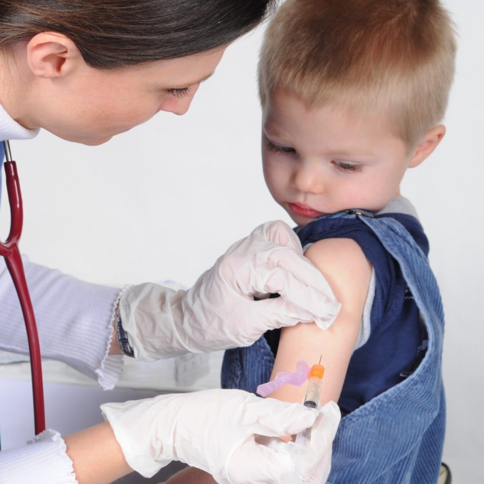 Kuba hat als erstes Land der Welt mit der Coronavirus-Impfung für Kleinkinder begonnen.