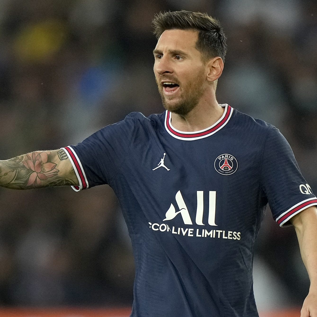 Der Profi-Sportler welchselte von FC-Barcelona zu PSG