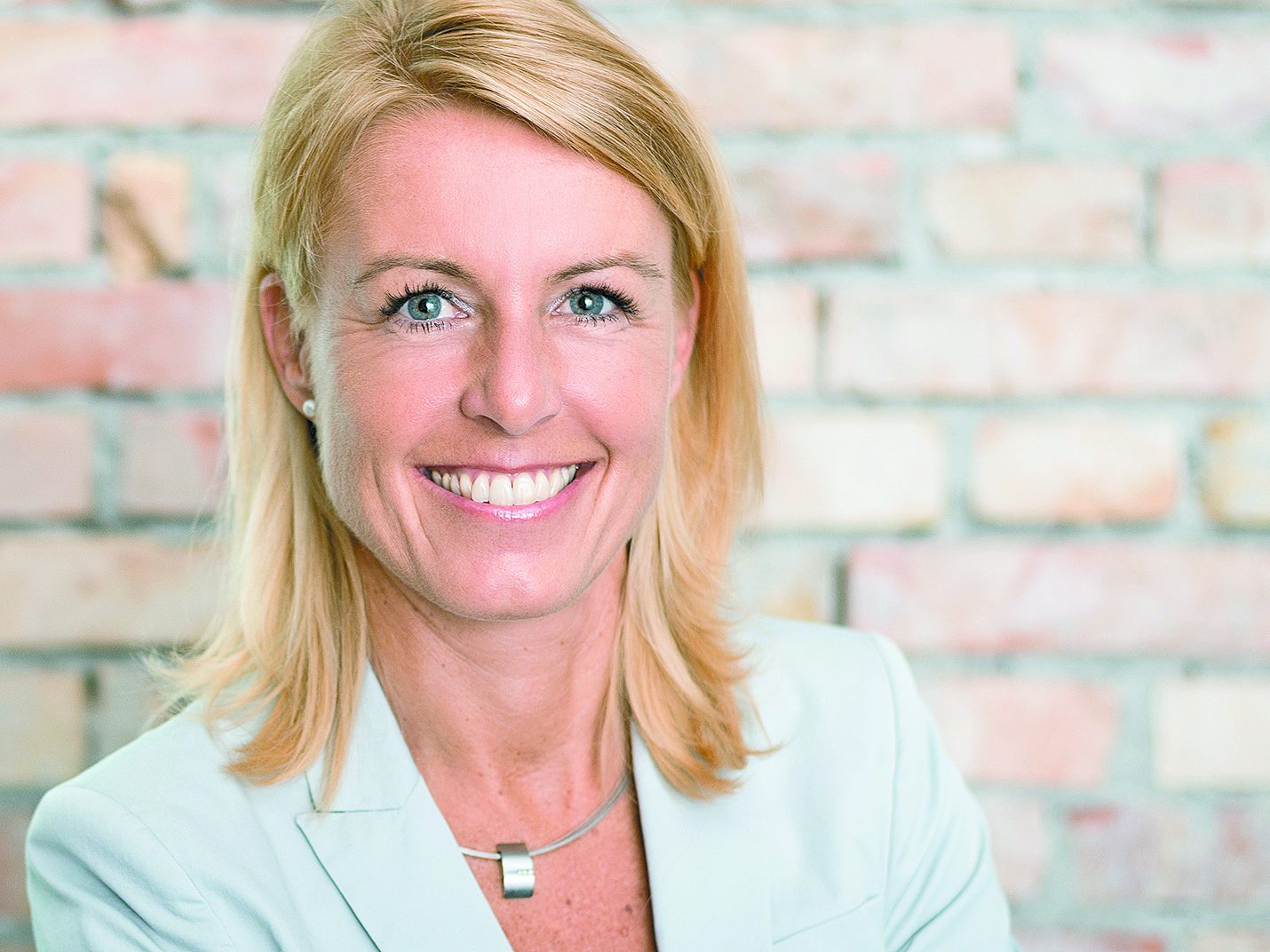 Im Juli 2022 verlässt Petra Kreuzer den Vorstand von F.M. Hämmerle. Im Juli 2022 verlässt Petra Kreuzer den Vorstand von F.M. Hämmerle.