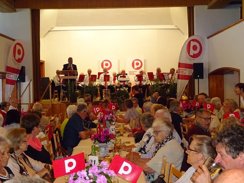 PVÖ-Feier im vollbesetzten Vallülasaal