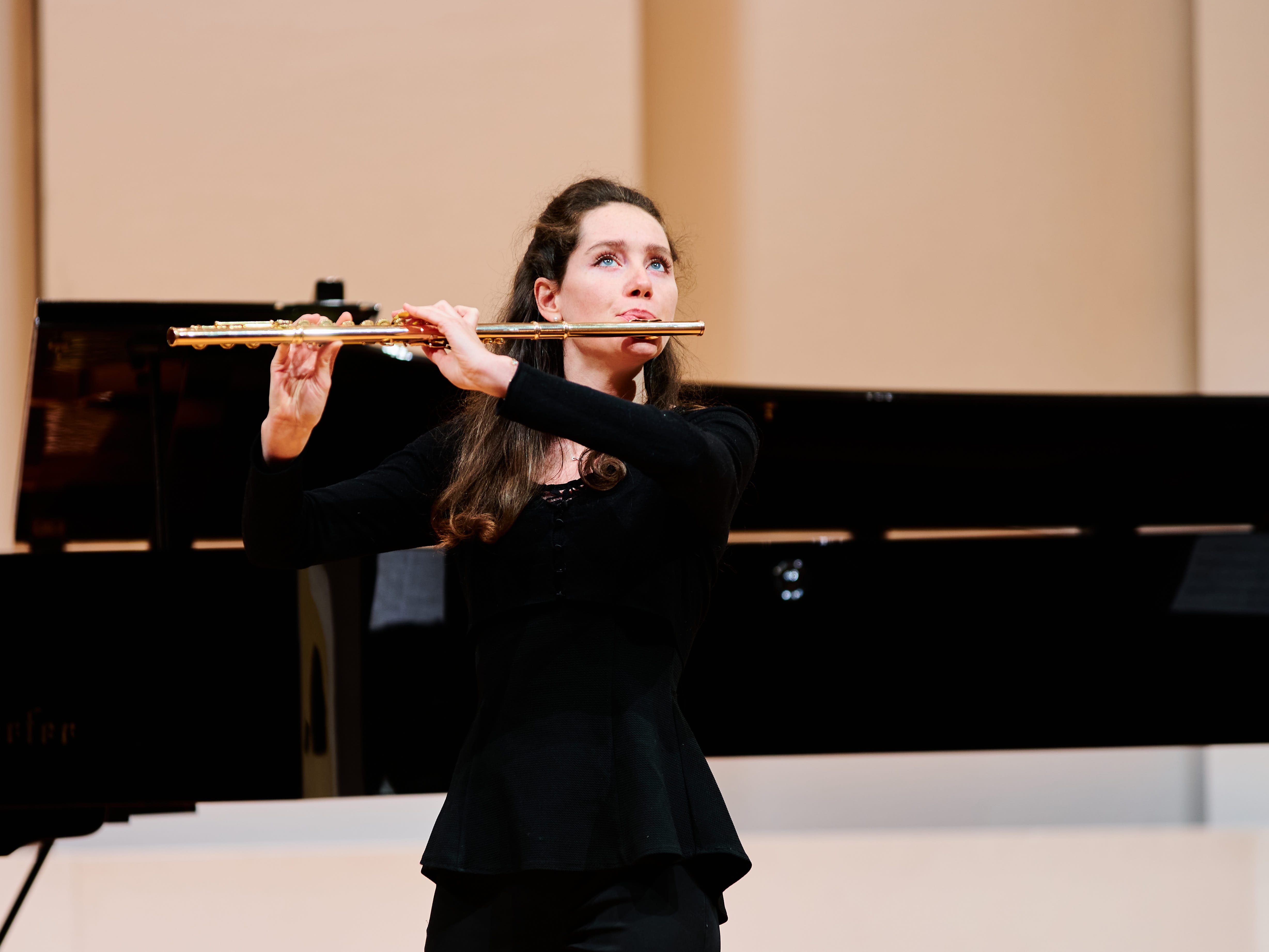 Héléna Macherel studiert am Vorarlberger Landeskonservatorium in der Klasse von Nolwenn Bargin.