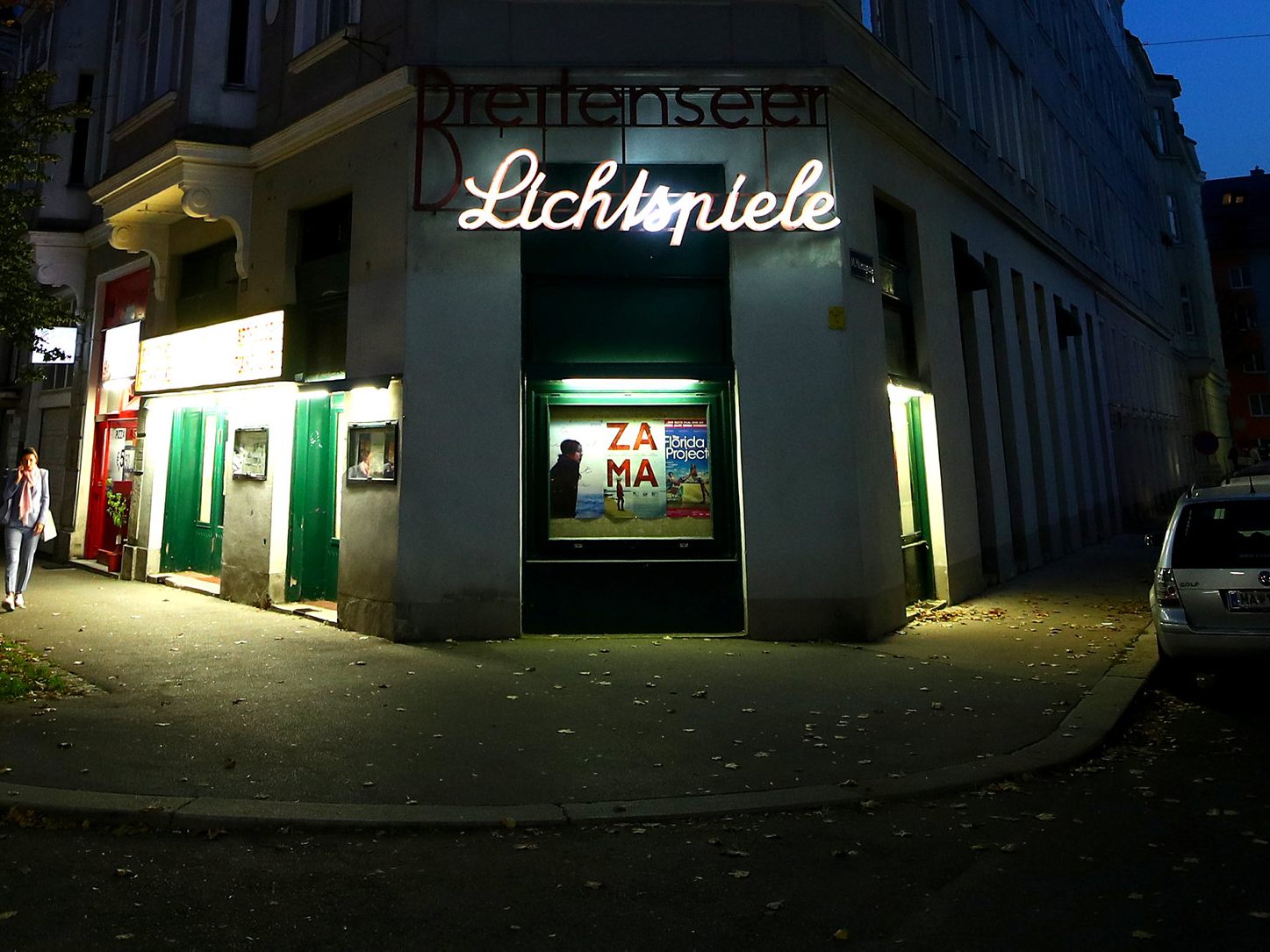 Die Breitenseer Lichtspiele leuchten wieder.