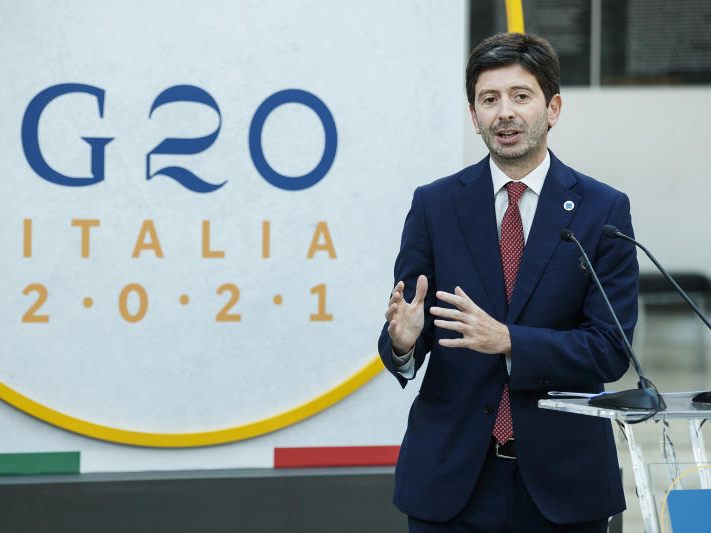 "Der Pakt von Rom wurde von allen G20-Ländern einstimmig angenommen" verkündete der italienische Gesundheitsminister Roberto Speranza am Montag. "Der Pakt von Rom wurde von allen G20-Ländern einstimmig angenommen" verkündete der italienische Gesundheitsminister Roberto Speranza am Montag.