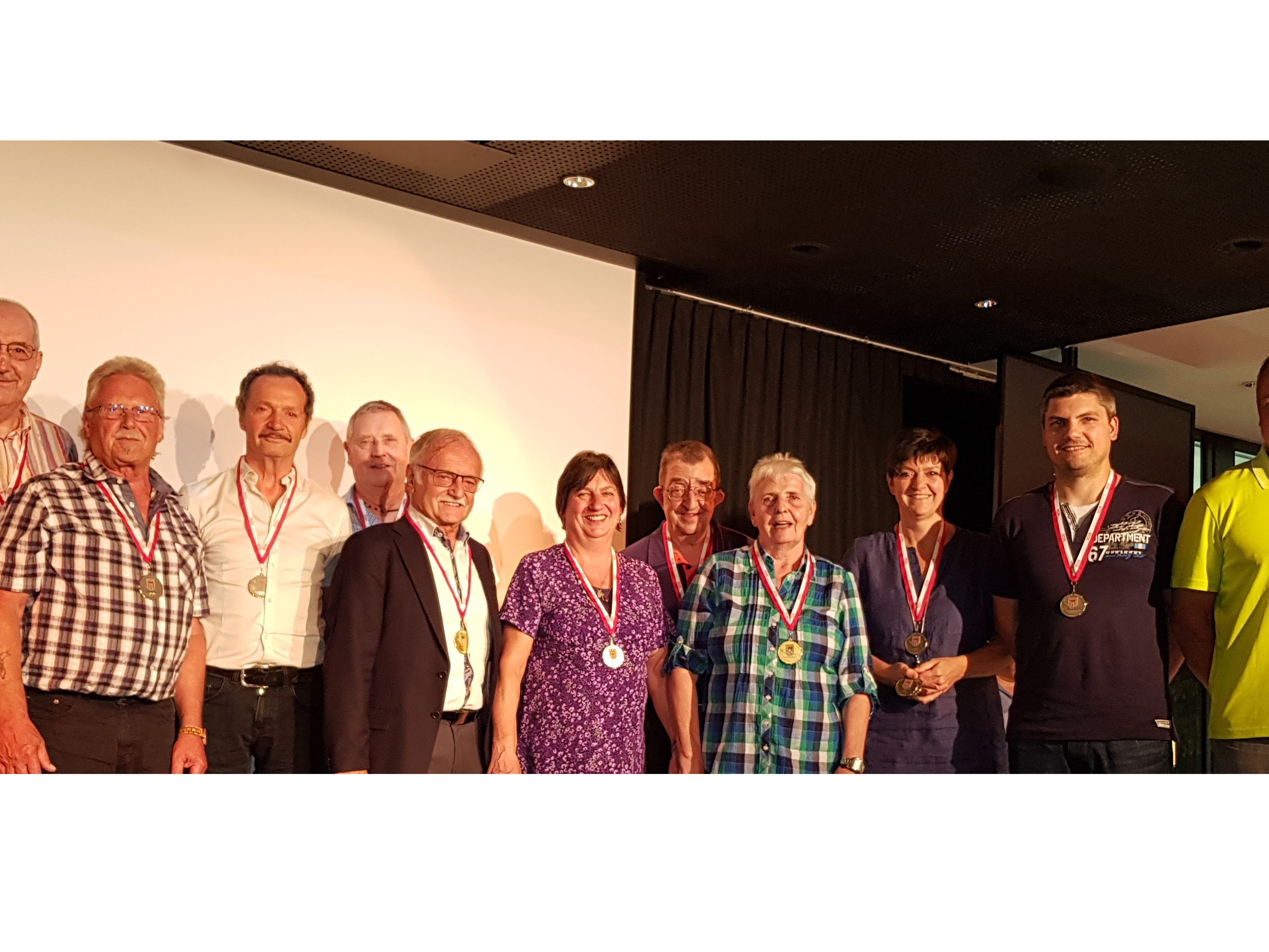 Die siegreichen Mannschaften Die siegreichen Mannschaften