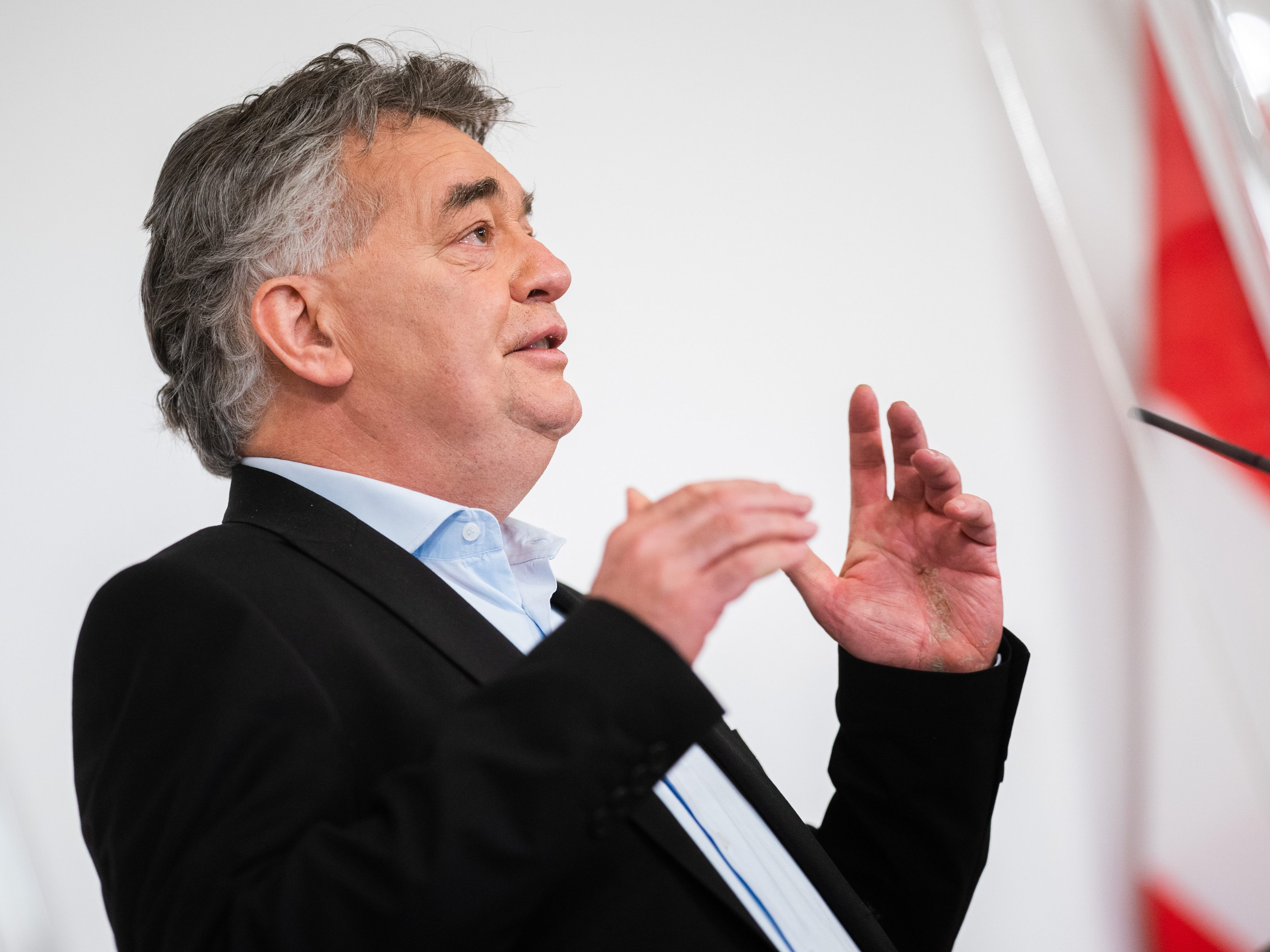 Kogler ist mit der ÖVP in Sachen Corona auf einer Linie. Kogler ist mit der ÖVP in Sachen Corona auf einer Linie.