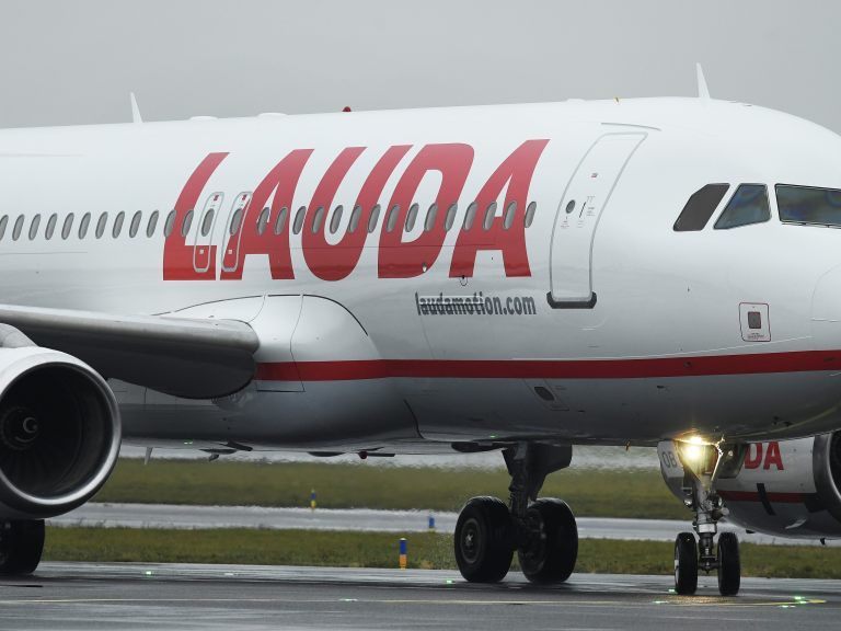 Unzulässige Klauseln bei Laudamotion: Die AK stellt nun einen Musterbrief für Rückforderung der Check-in-Gebühr zur Verfügung Unzulässige Klauseln bei Laudamotion: Die AK stellt nun einen Musterbrief für Rückforderung der Check-in-Gebühr zur Verfügung