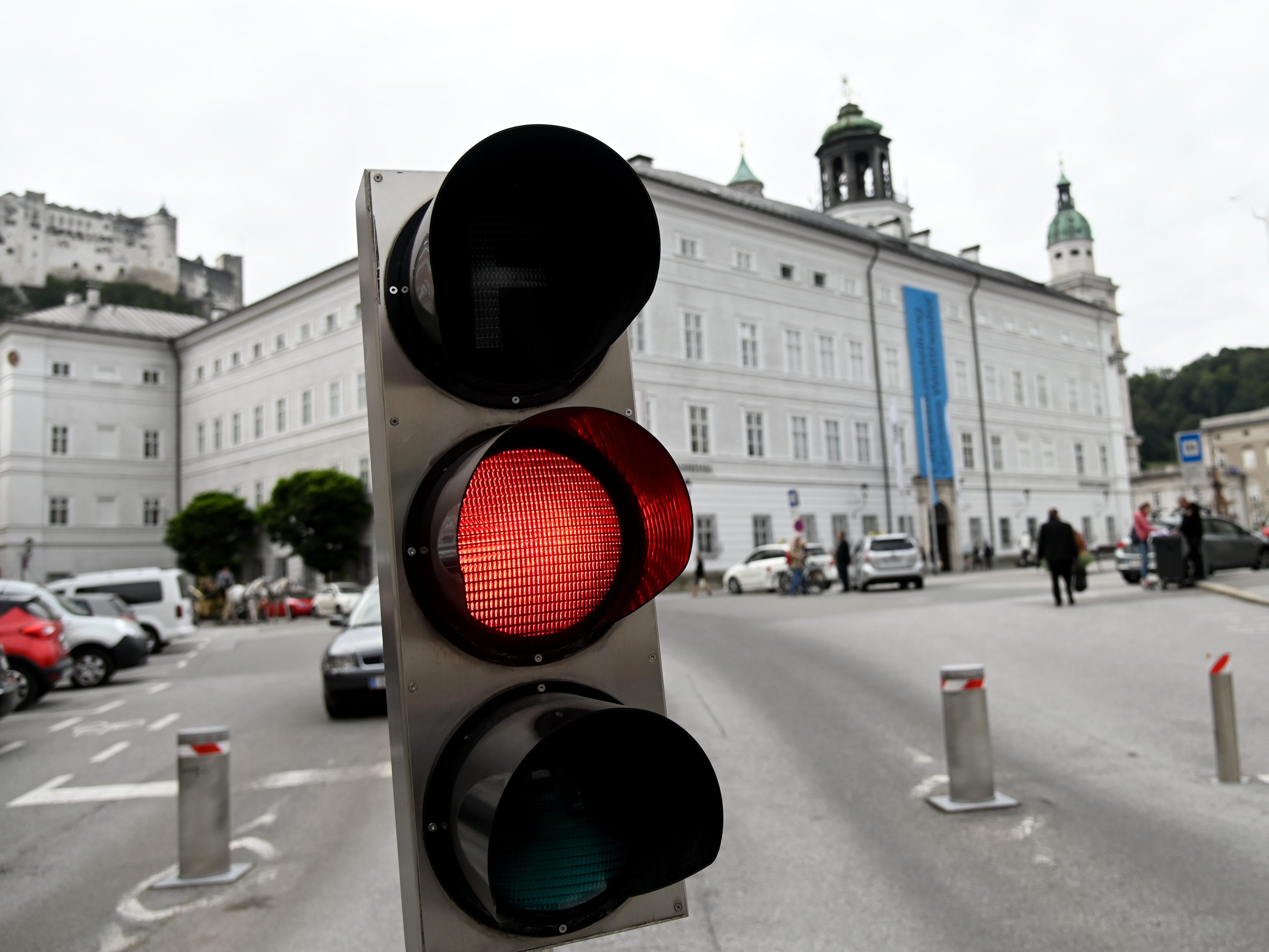 Die Coronaampel in Salzburg sprang auf Rot. Die Coronaampel in Salzburg sprang auf Rot.