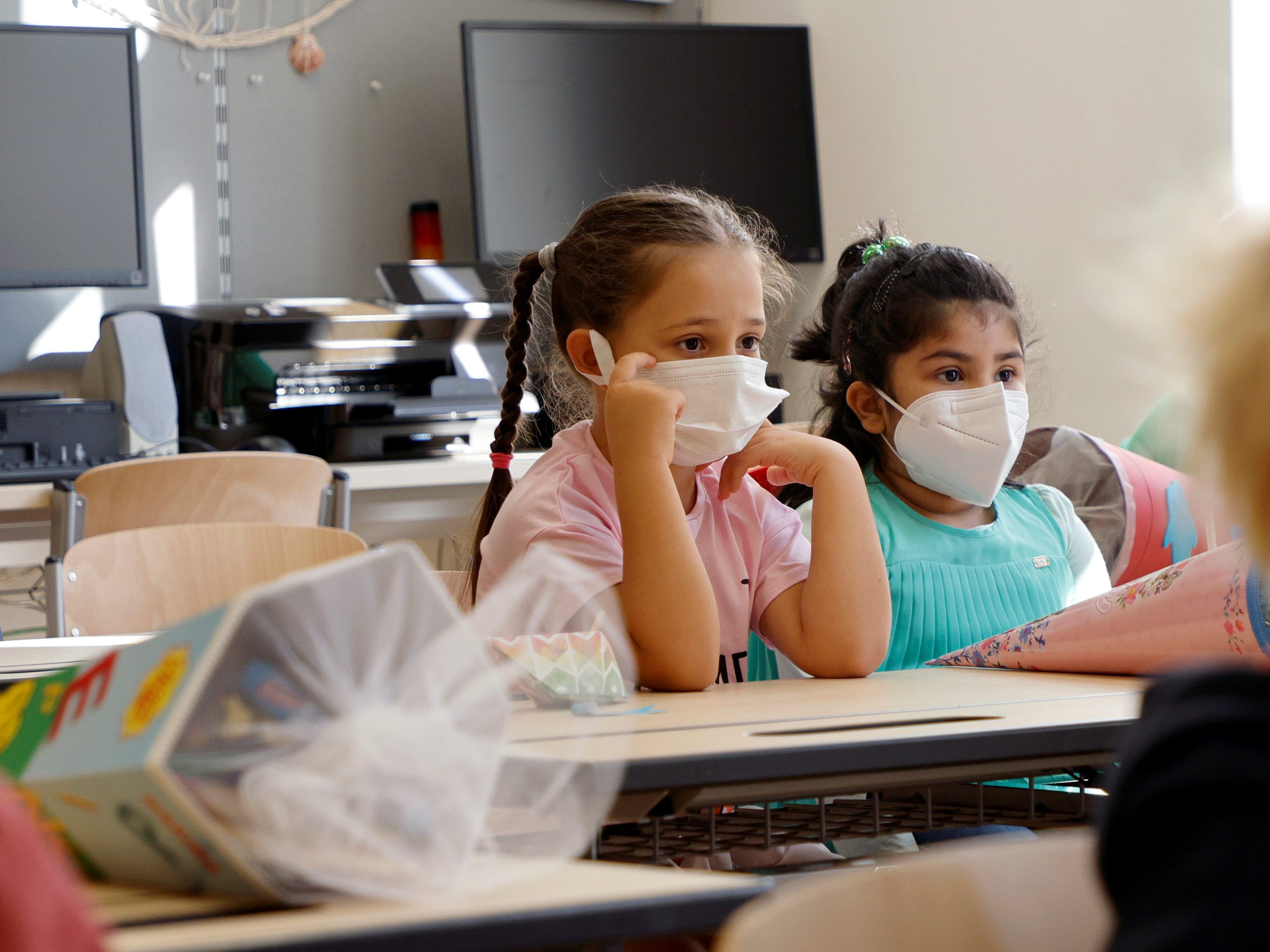 Studie: Maskentragen reduzierte Infektionsrisiko an Schulen.