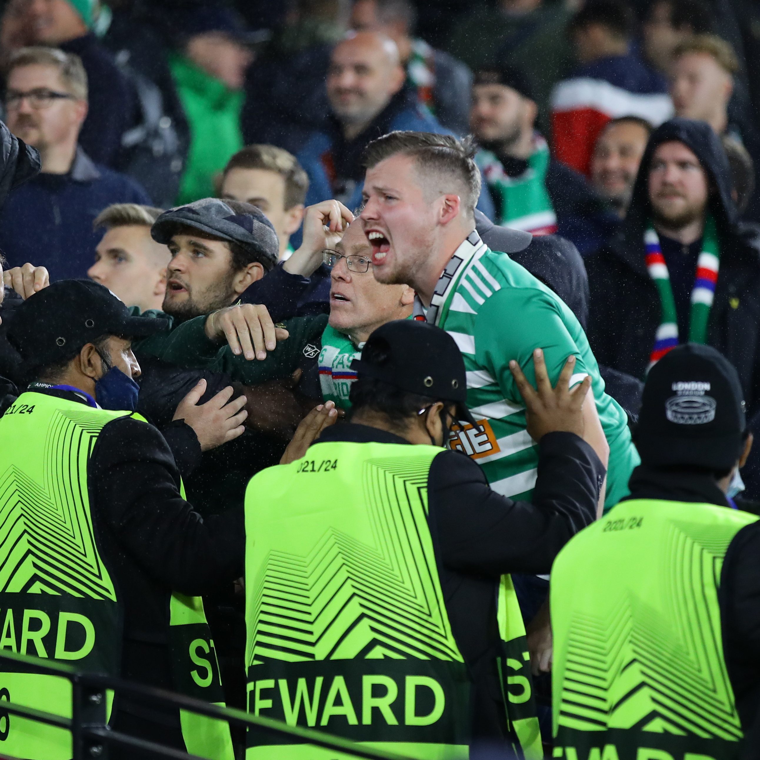 Bei den Fan-Tumulten kam es auch zu Festnahmen.