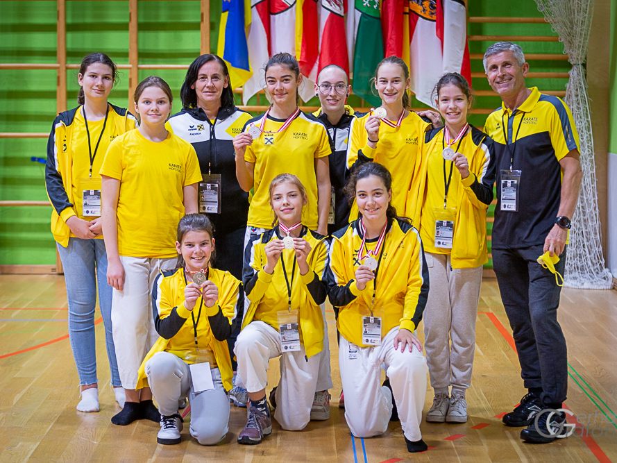 Team KARATE HOSTEIG