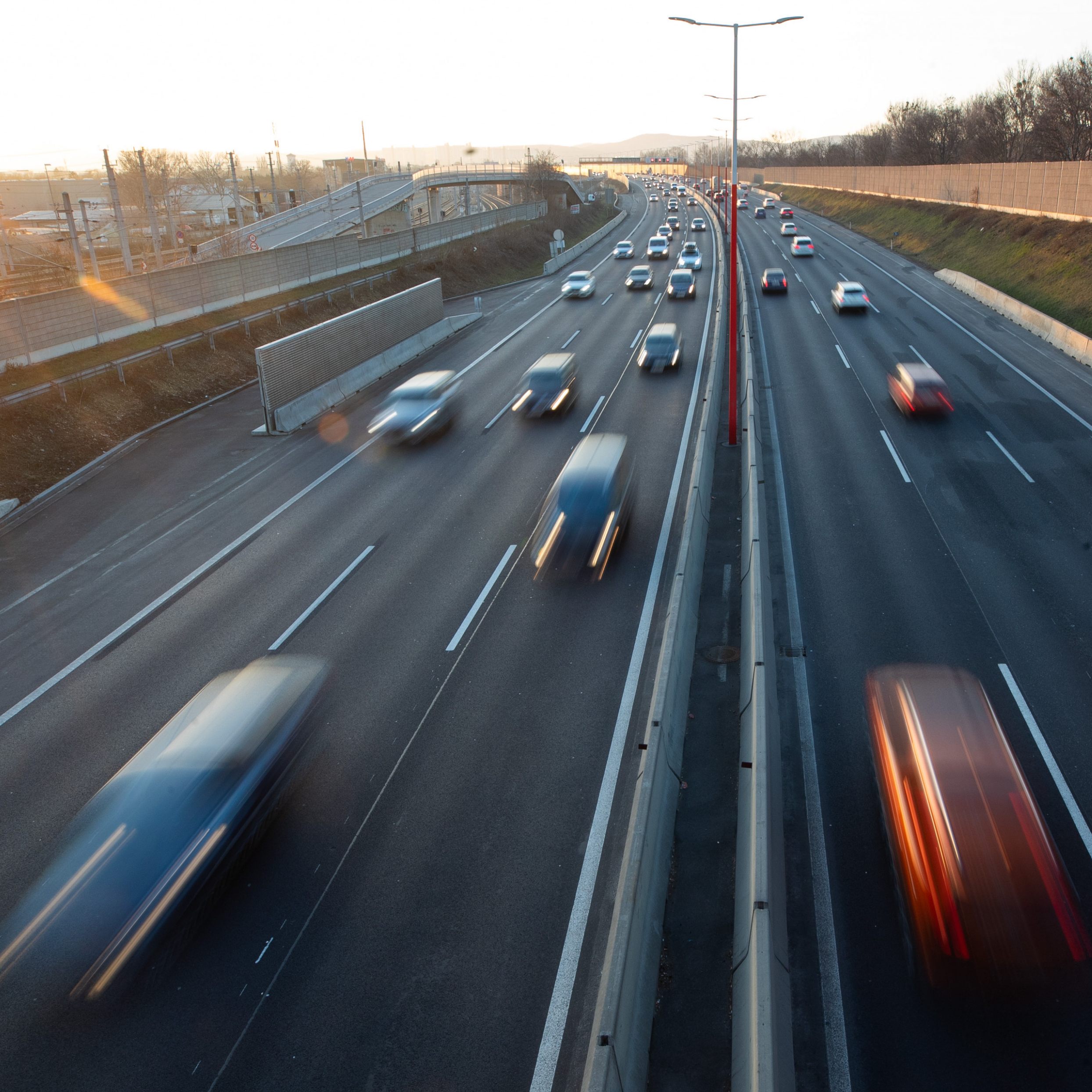Daten der Statistik Austria informieren mit Blick auf Pkw-Neuzulassungen.
