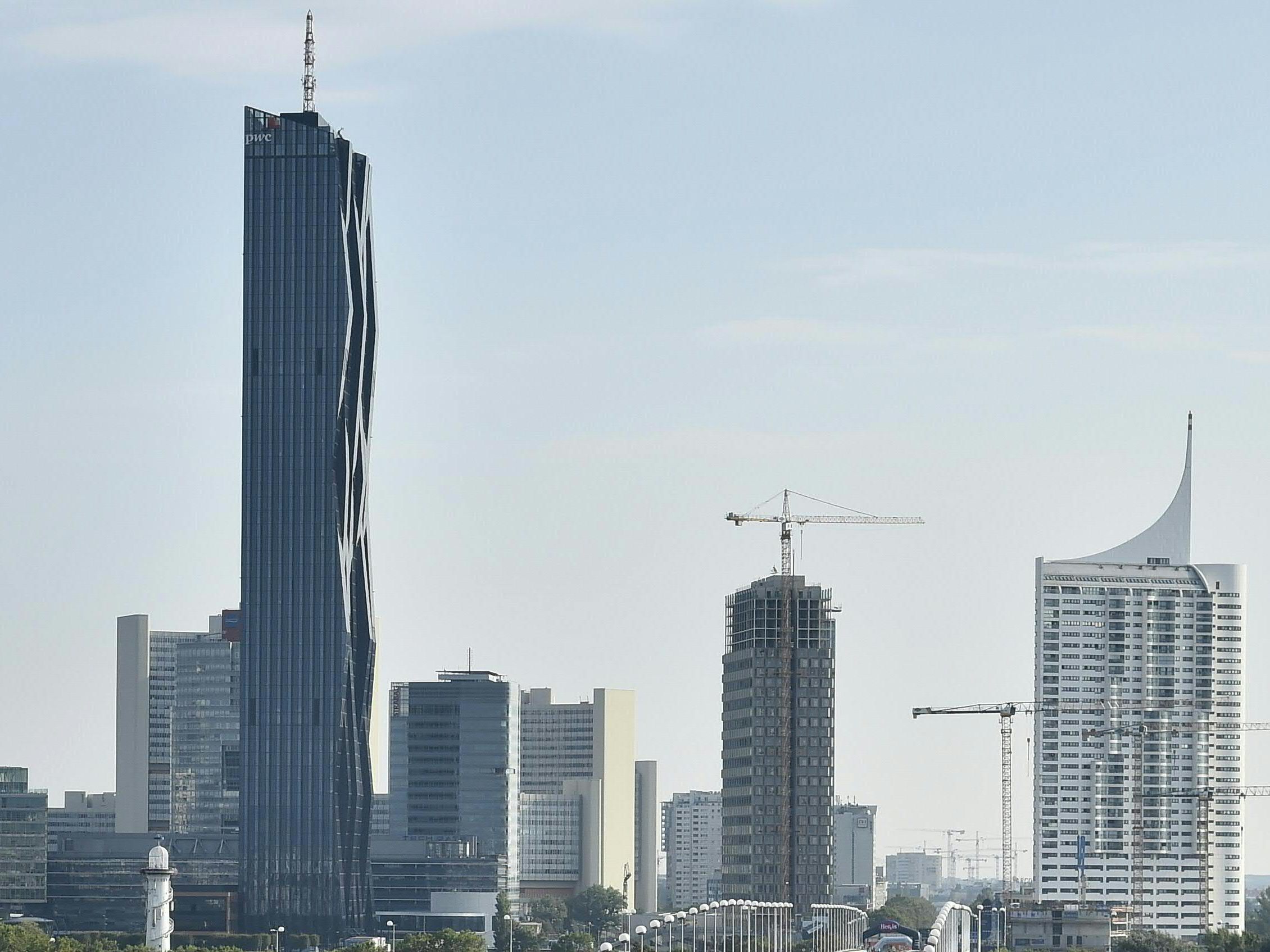 In Wien gibt es ein Überangebot an teuren Wohntürmen. In Wien gibt es ein Überangebot an teuren Wohntürmen.