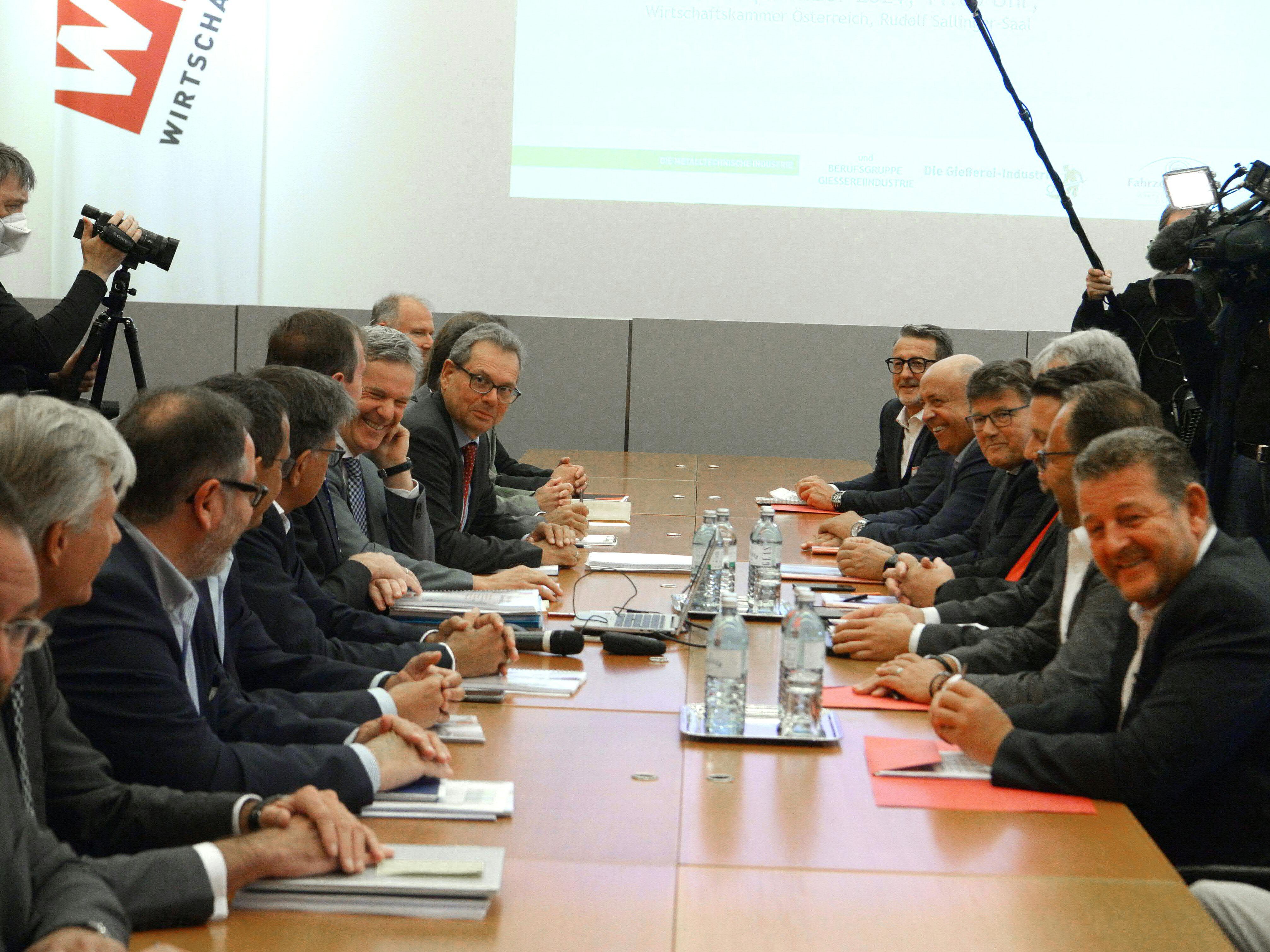 Die Arbeitnehmervertreter sind "enttäuscht und wütend" über das Angebot der Arbeitgeber.