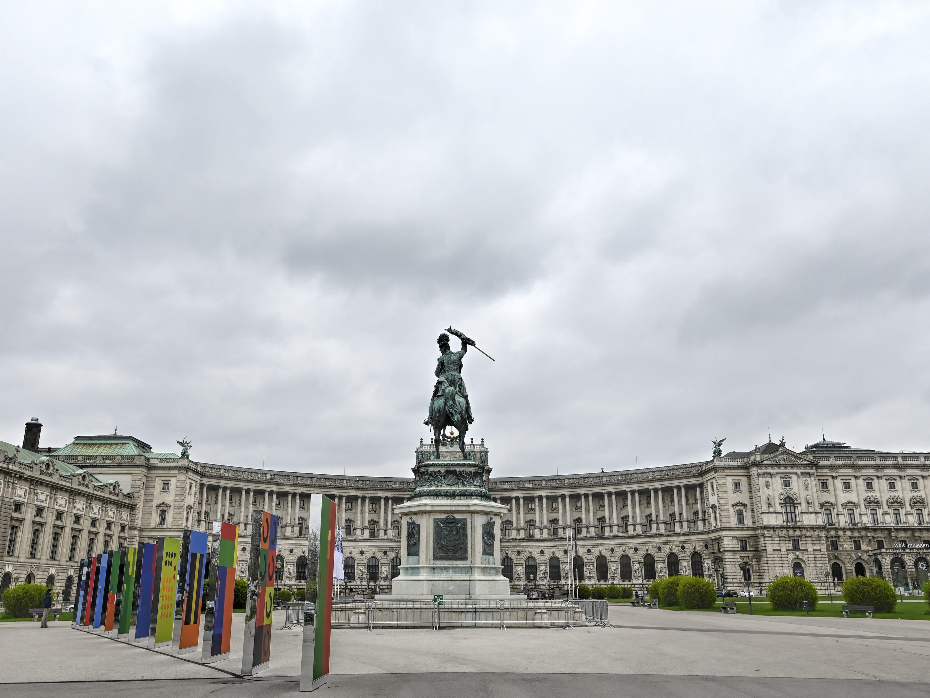 Die Nationalbibliothek (hier im Hintergrund) spielt eine Rolle. Die Nationalbibliothek (hier im Hintergrund) spielt eine Rolle.