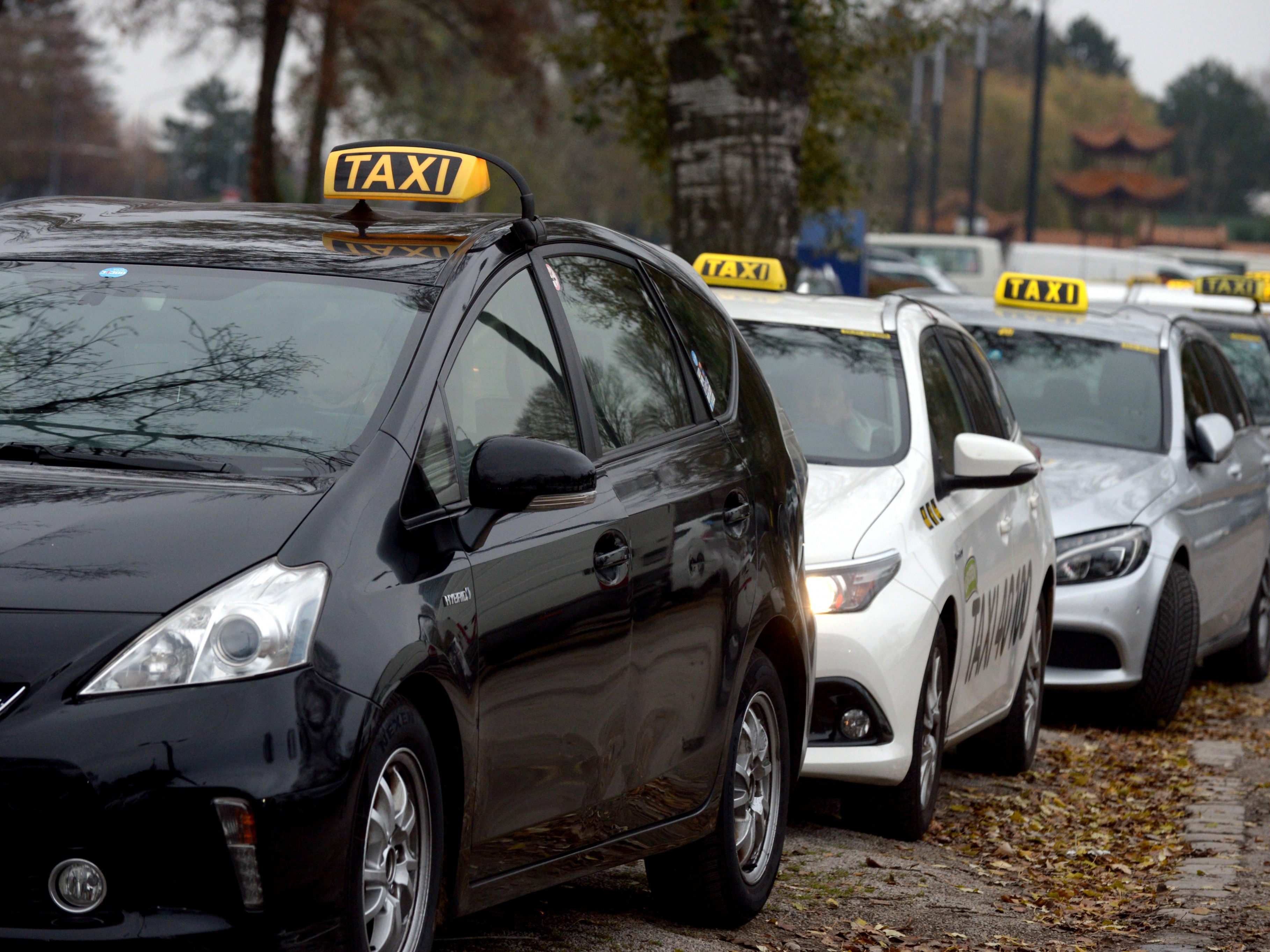 Die WK-Wien warnt vor falschen Taxifahrern.