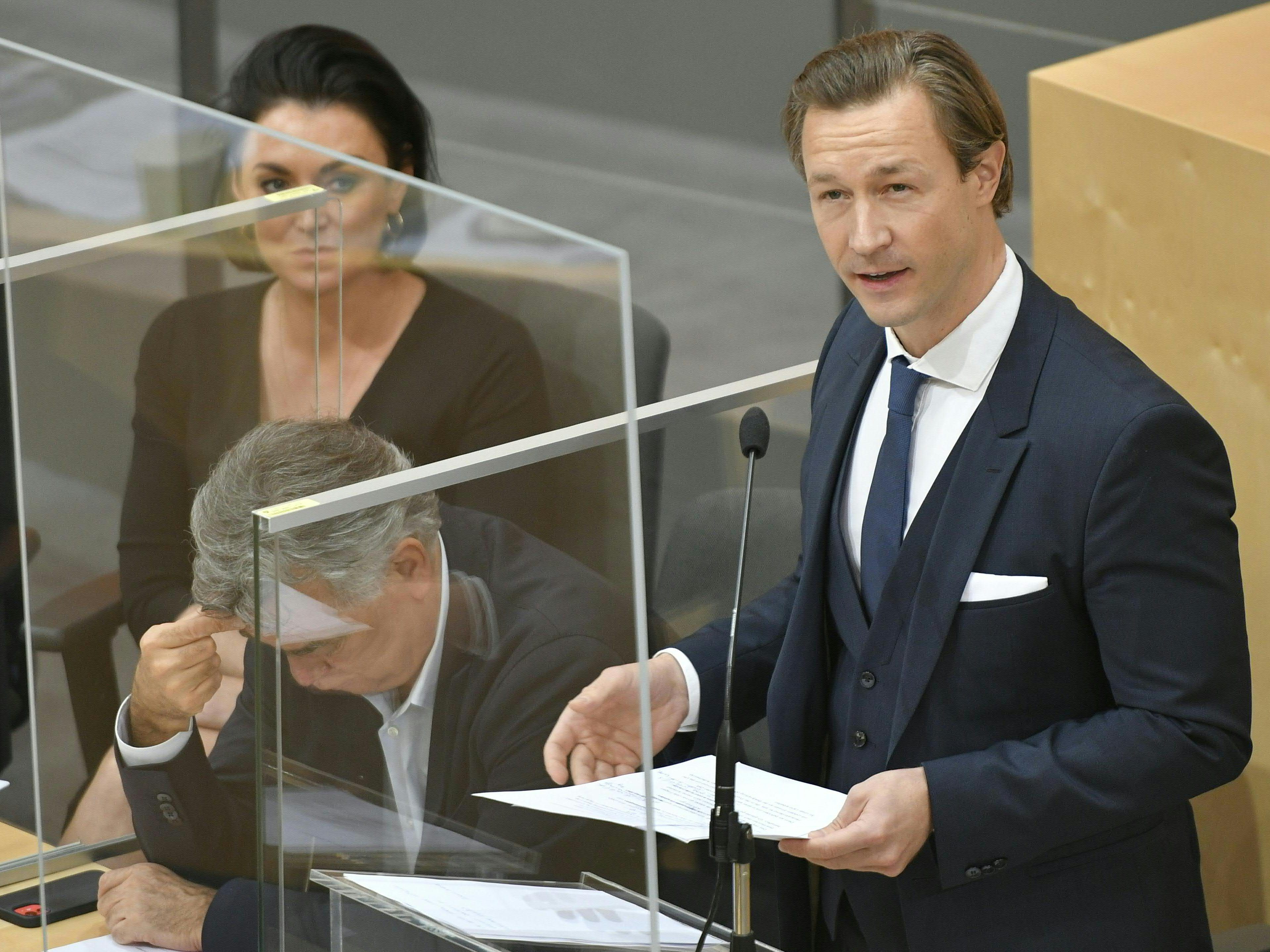 Nationalrat: SPÖ macht "dringliches Scherbengericht" gegen ÖVP.