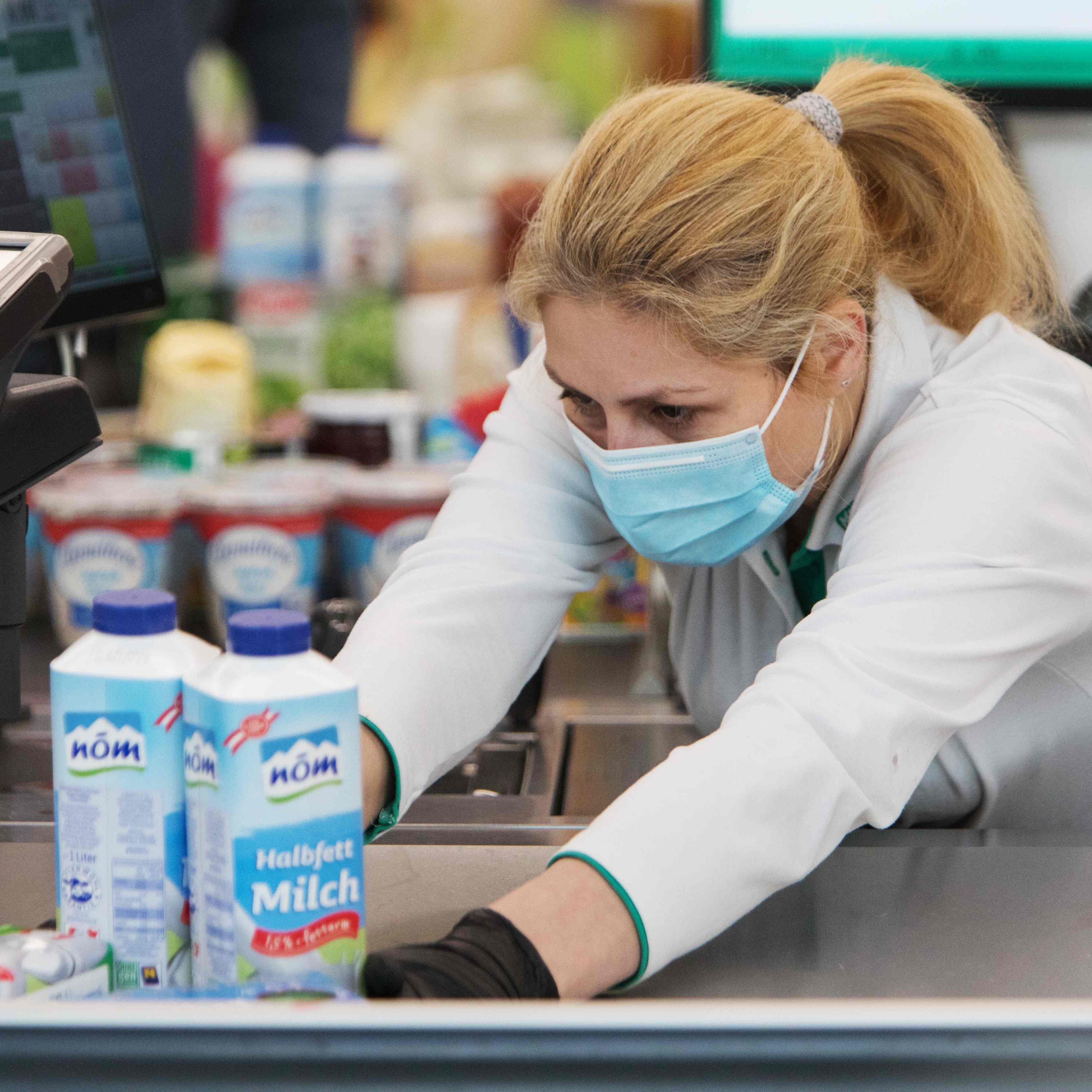 Die Gewerkschaft möchte ein ordentliches Gehaltsplus für Angestellte und Lehrlinge im Handel erreichen.