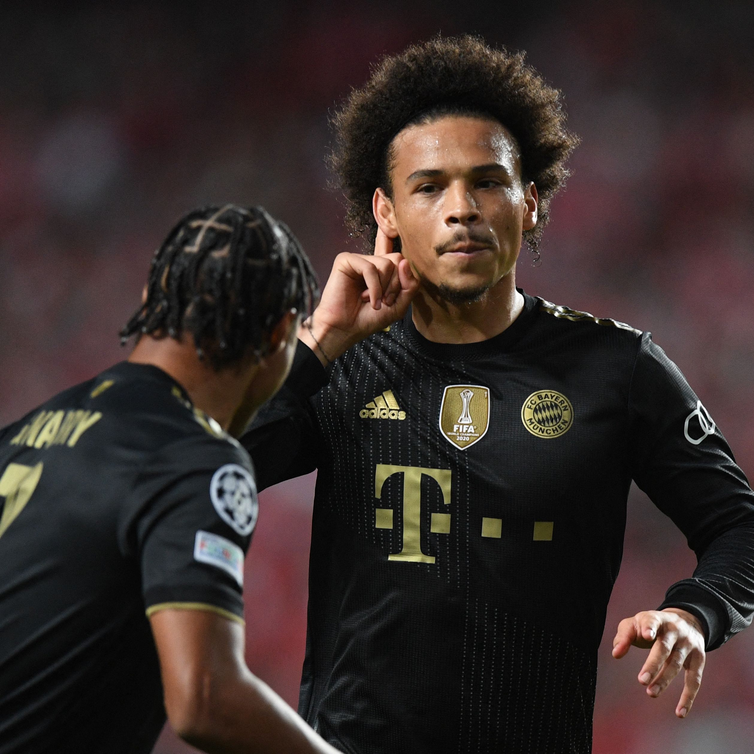 Sané brachte Bayern mit seinem Freistoß-Treffer auf die Siegerstraße.