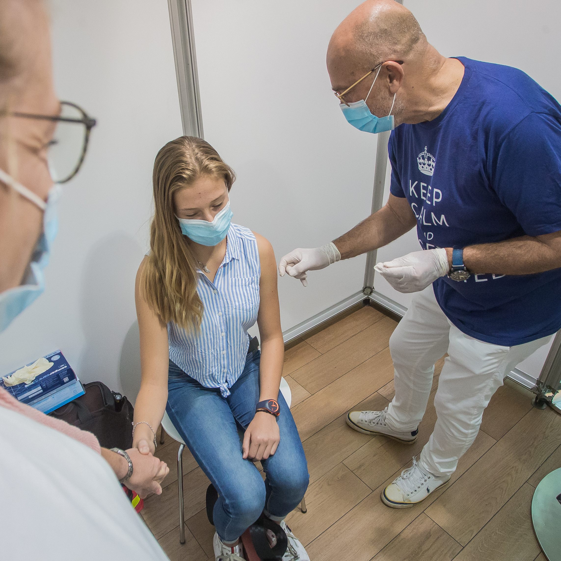 Knapp neun Prozent der Österreicher hat im August und September zweiten Stich erhalten