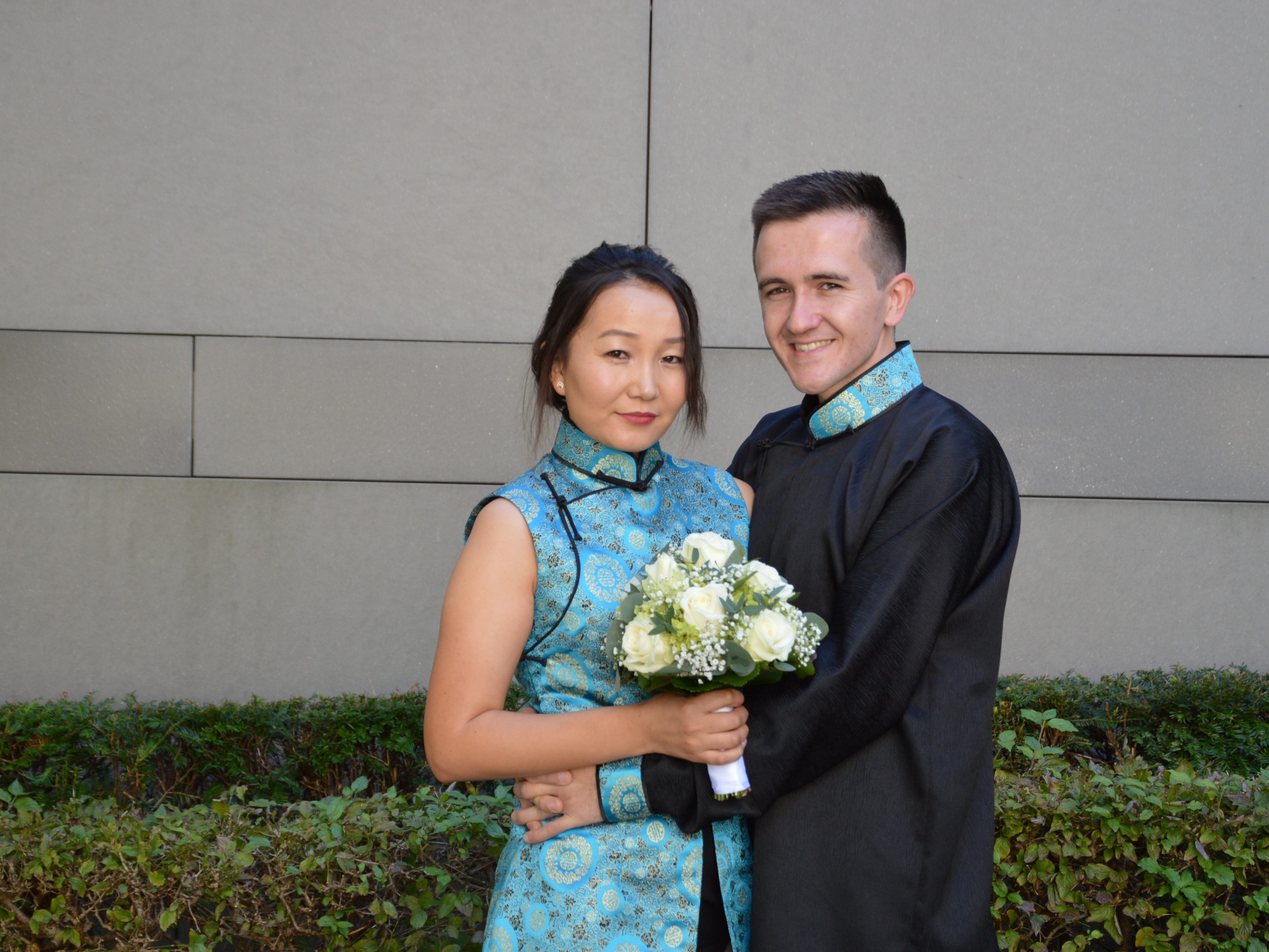 Batzaya Chuluun-Erdene und Andreas Schönbeck haben geheiratet. Batzaya Chuluun-Erdene und Andreas Schönbeck haben geheiratet.