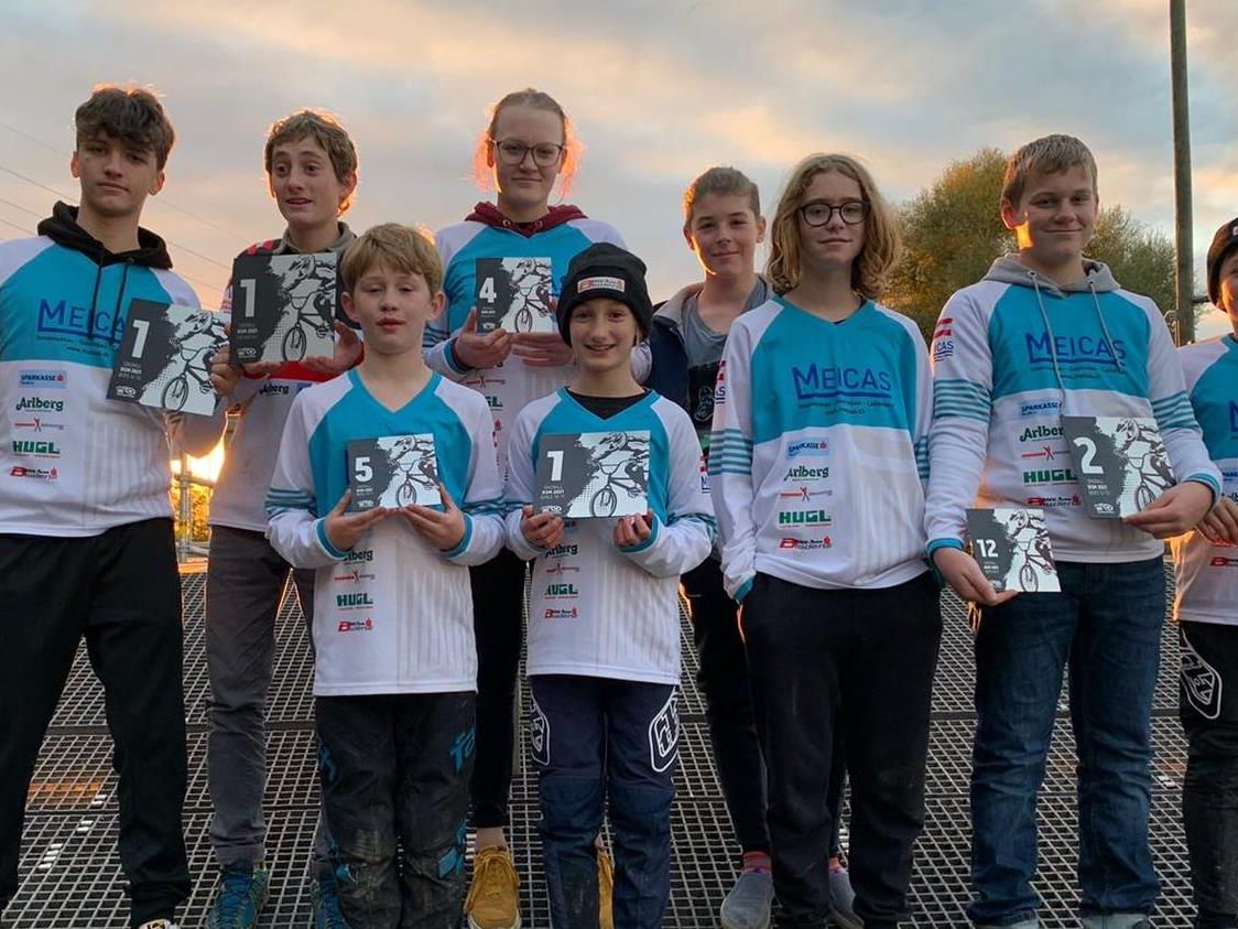 v.l.: Adrian Dovjak, Fabio Fercher, Feanor Marte, Michelle Nachbaur, Laura Fercher, Valentin Muther, Paikea Marte, Raphael Nachbaur, Fabian Caser, nicht im Bild Luca Fercher u. Mario Jantsch; v.l.: Adrian Dovjak, Fabio Fercher, Feanor Marte, Michelle Nachbaur, Laura Fercher, Valentin Muther, Paikea Marte, Raphael Nachbaur, Fabian Caser, nicht im Bild Luca Fercher u. Mario Jantsch;