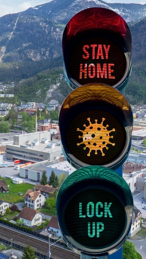 Vorarlberg ist weiterhin auf orange.