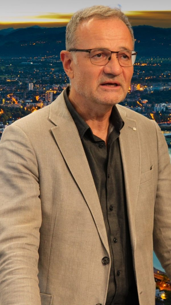 Dies ist auf die stabile Entwicklung bei den Neuinfektionen und der Zahl der Hospitalisierungen zurückzuführen, so Armin Fidler.