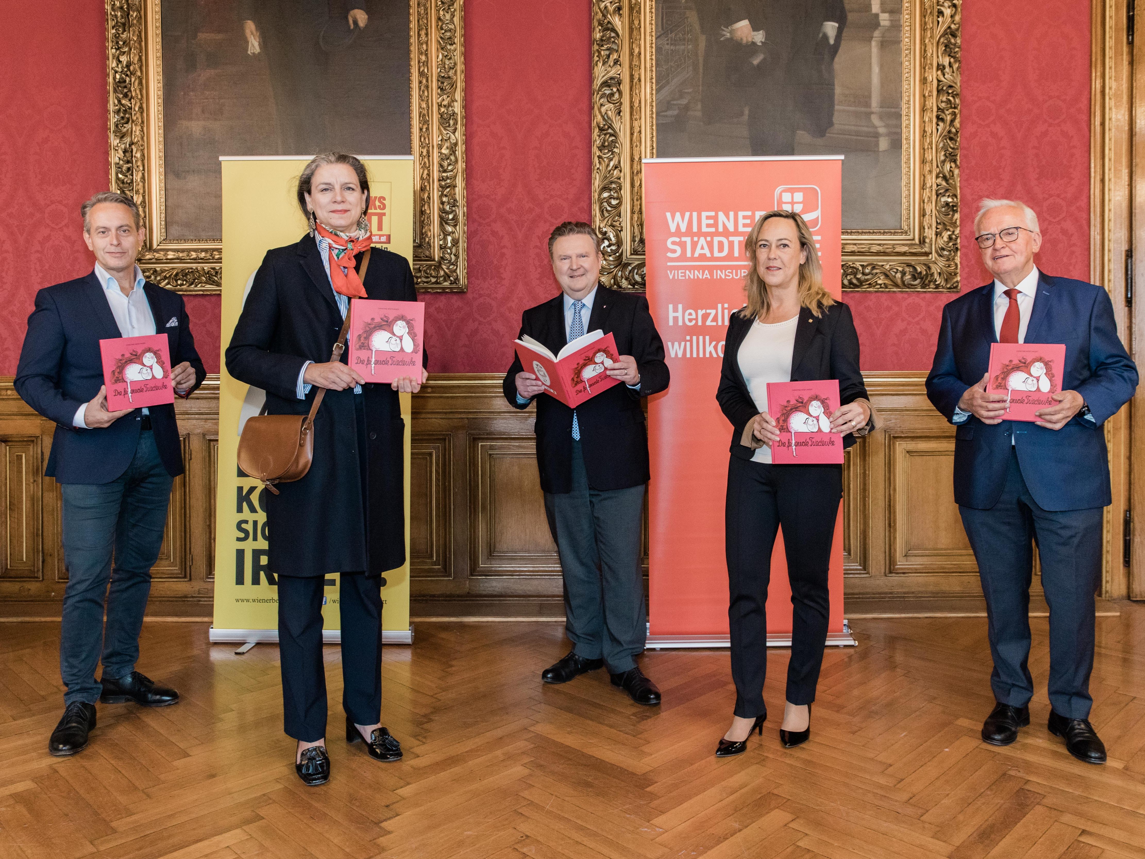 Bei der Präsentation von "Meine Stadt. Mein Buch": v.l.n.r.: Mag. Thomas Strachota, Catharina Rosenauer, BGM Dr. Michael Ludwig, Mag. Sabine Toifl, Werner Brunner Bei der Präsentation von "Meine Stadt. Mein Buch": v.l.n.r.: Mag. Thomas Strachota, Catharina Rosenauer, BGM Dr. Michael Ludwig, Mag. Sabine Toifl, Werner Brunner