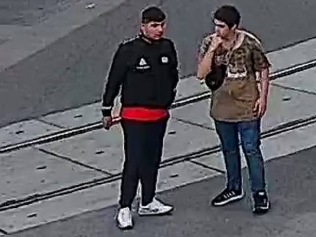 Die Polizei fahndet nach vier Personen, die in Wien-Favoriten einen Raubüberfall begangen haben sollen. Die Polizei fahndet nach vier Personen, die in Wien-Favoriten einen Raubüberfall begangen haben sollen.