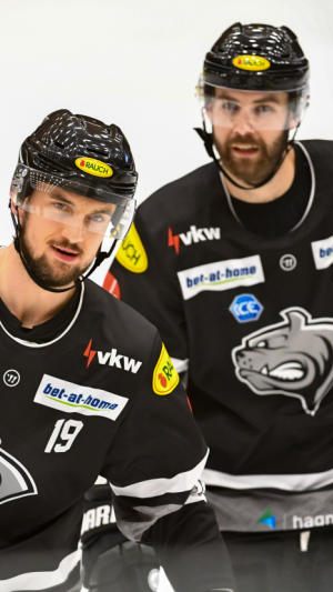 DEC jubelt beim HCB Südtirol