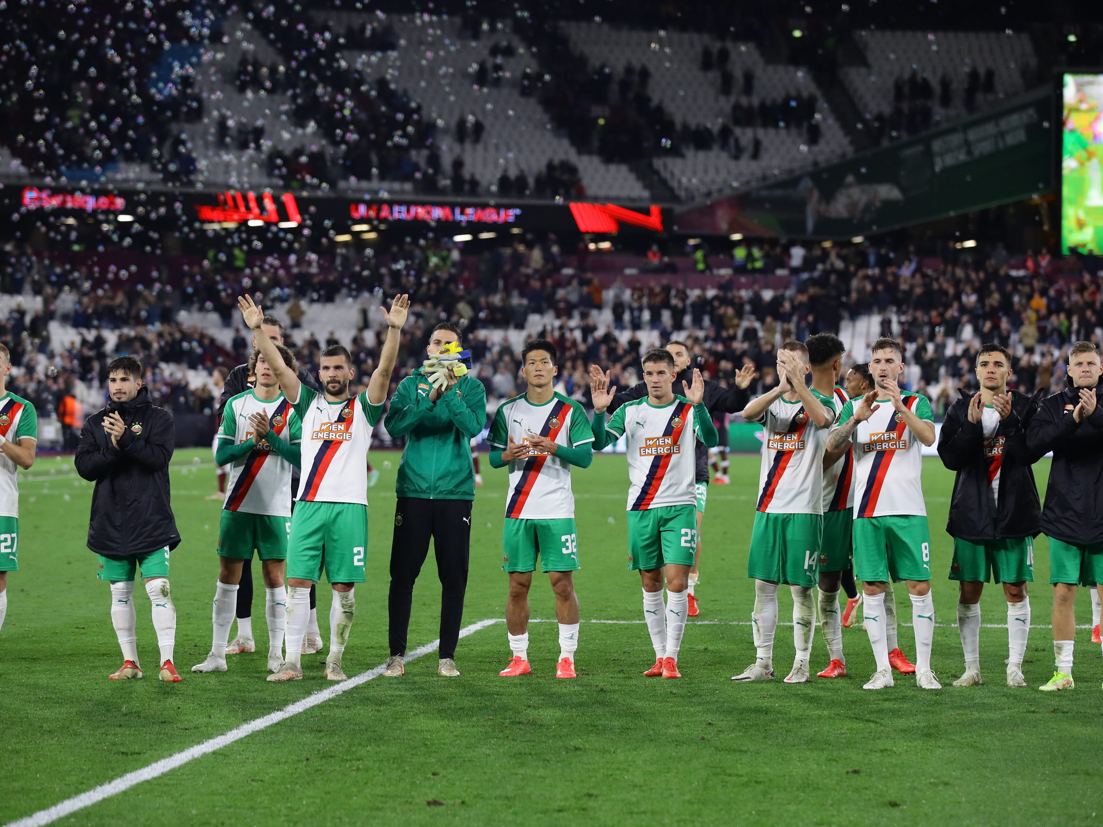 Rapid ist um eine Erfahrung reicher. Rapid ist um eine Erfahrung reicher.