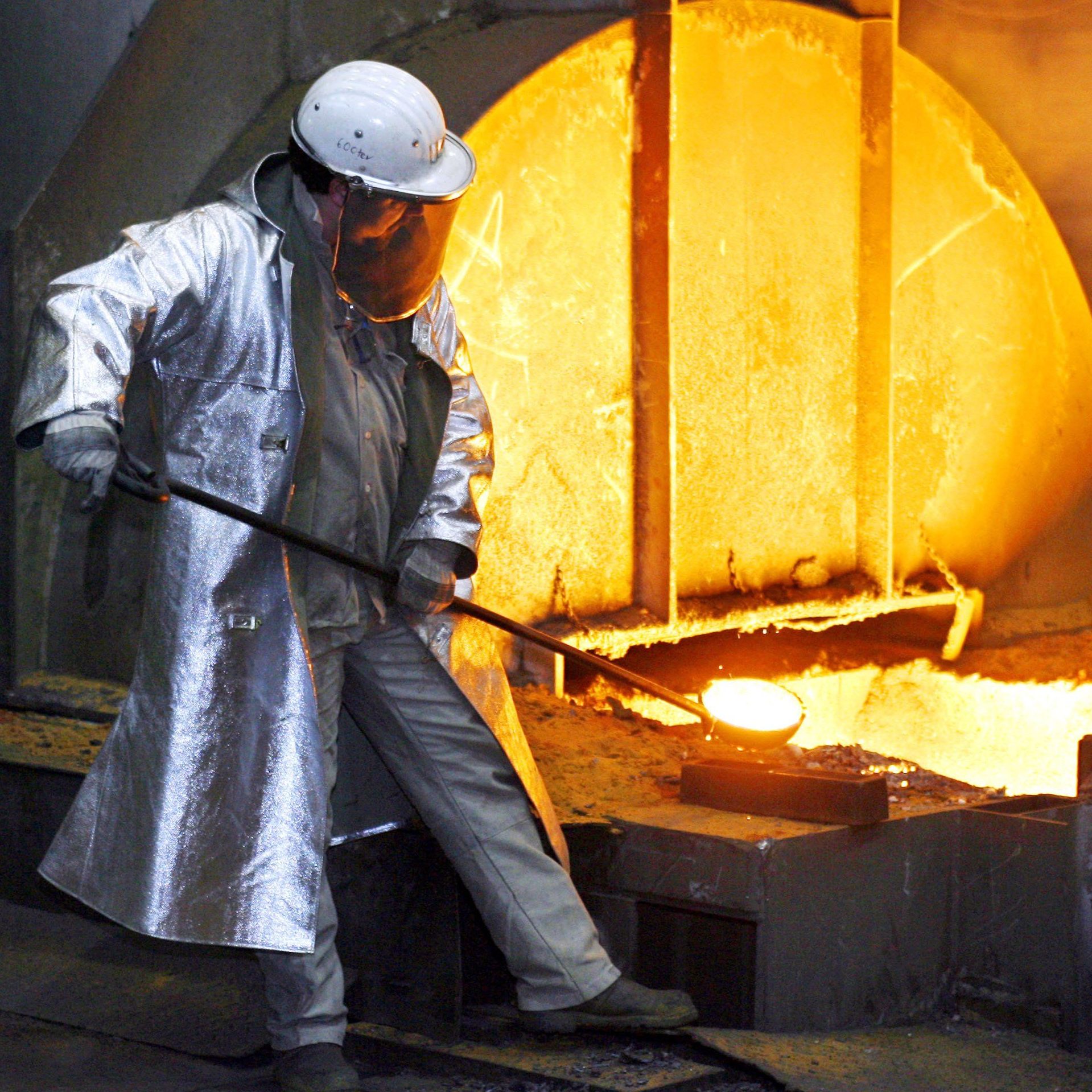Die Löhne und Gehälter der Beschäftigten in der Bergbau- und Stahlindustrie steigen um drei Prozent.
