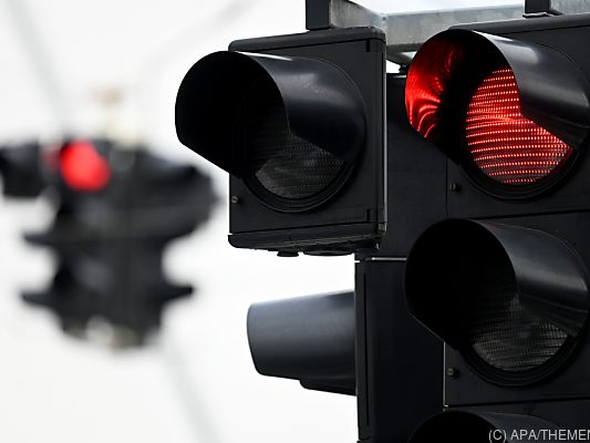 Die Ampeln stehen auf Rot