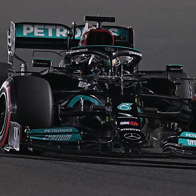 Mercedes-Pilot Hamilton hat Pole in Katar