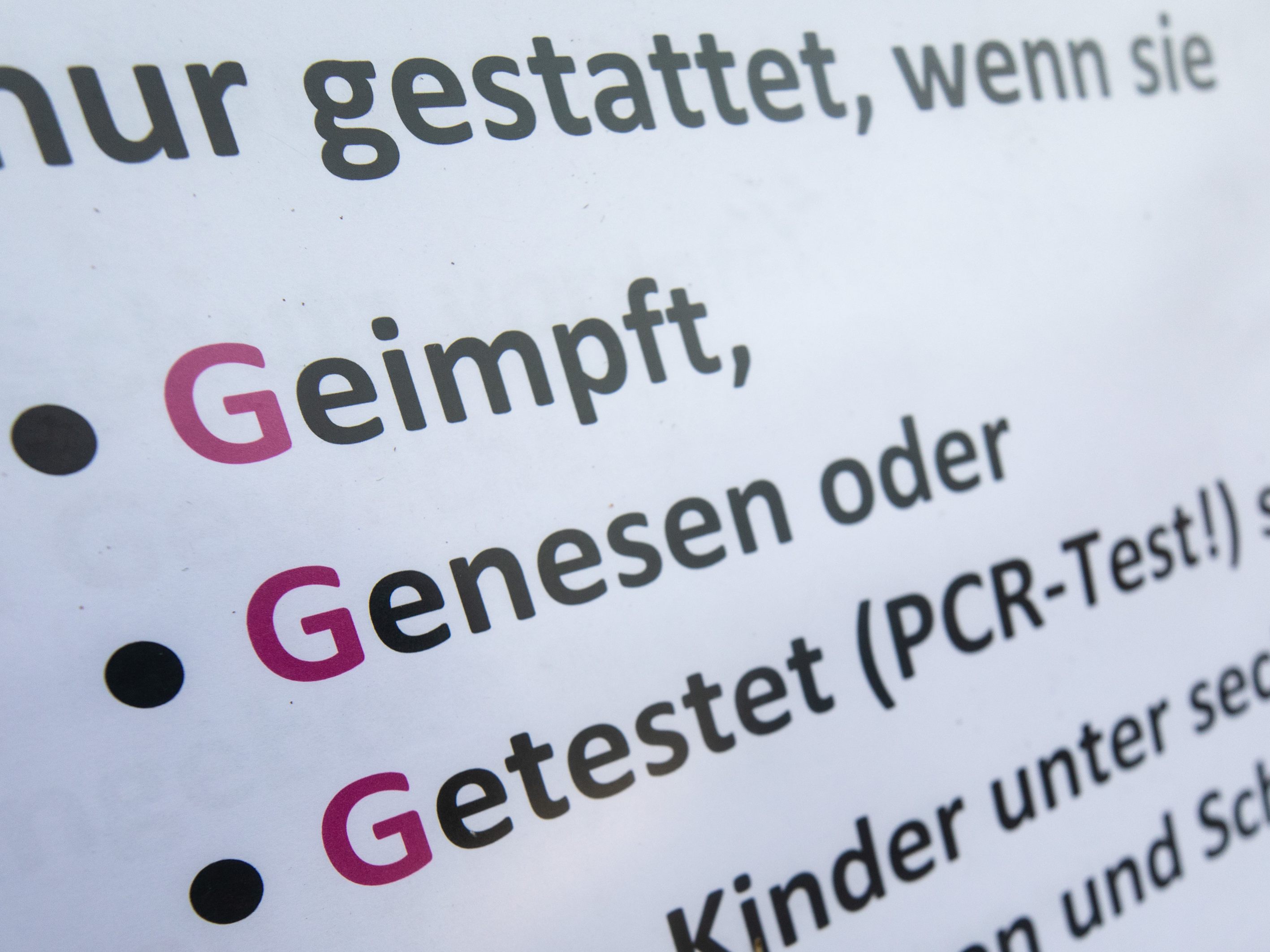 Bei 2,5G werden nur noch PCR-Tests angenommen. Bei 2,5G werden nur noch PCR-Tests angenommen.