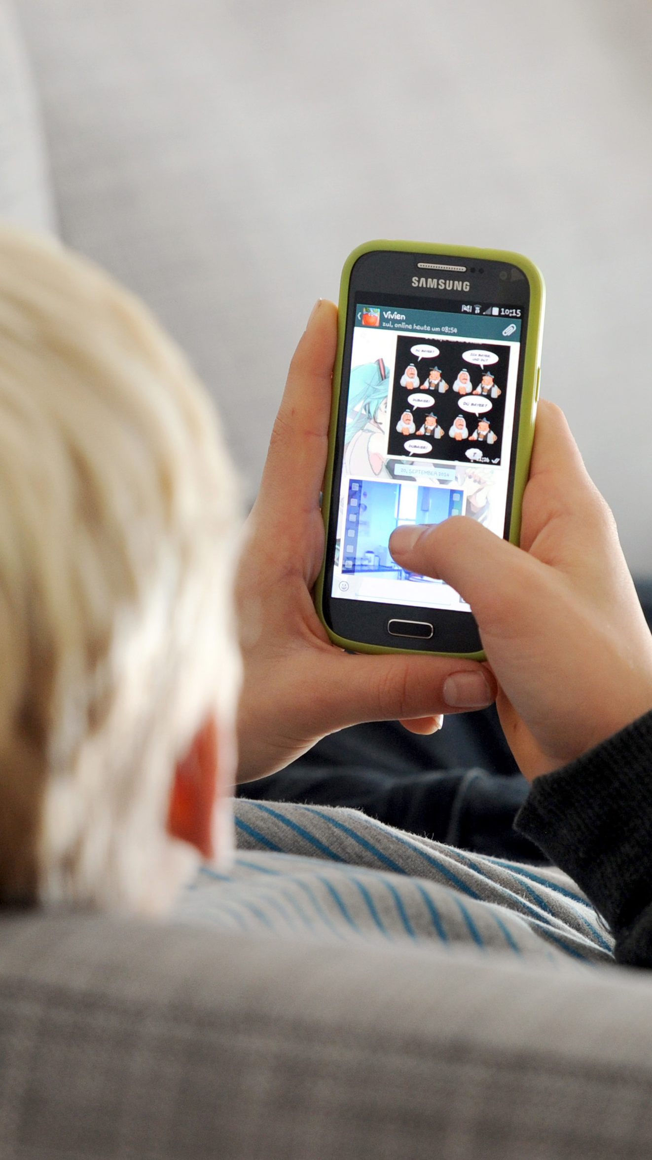 Kinder verbringen mehr Zeit vor dem Bildschirm: Frankreich und das UN-Kinderhilfswerk starteten einen globalen Aufruf zu mehr Schutz von Kindern im Netz.