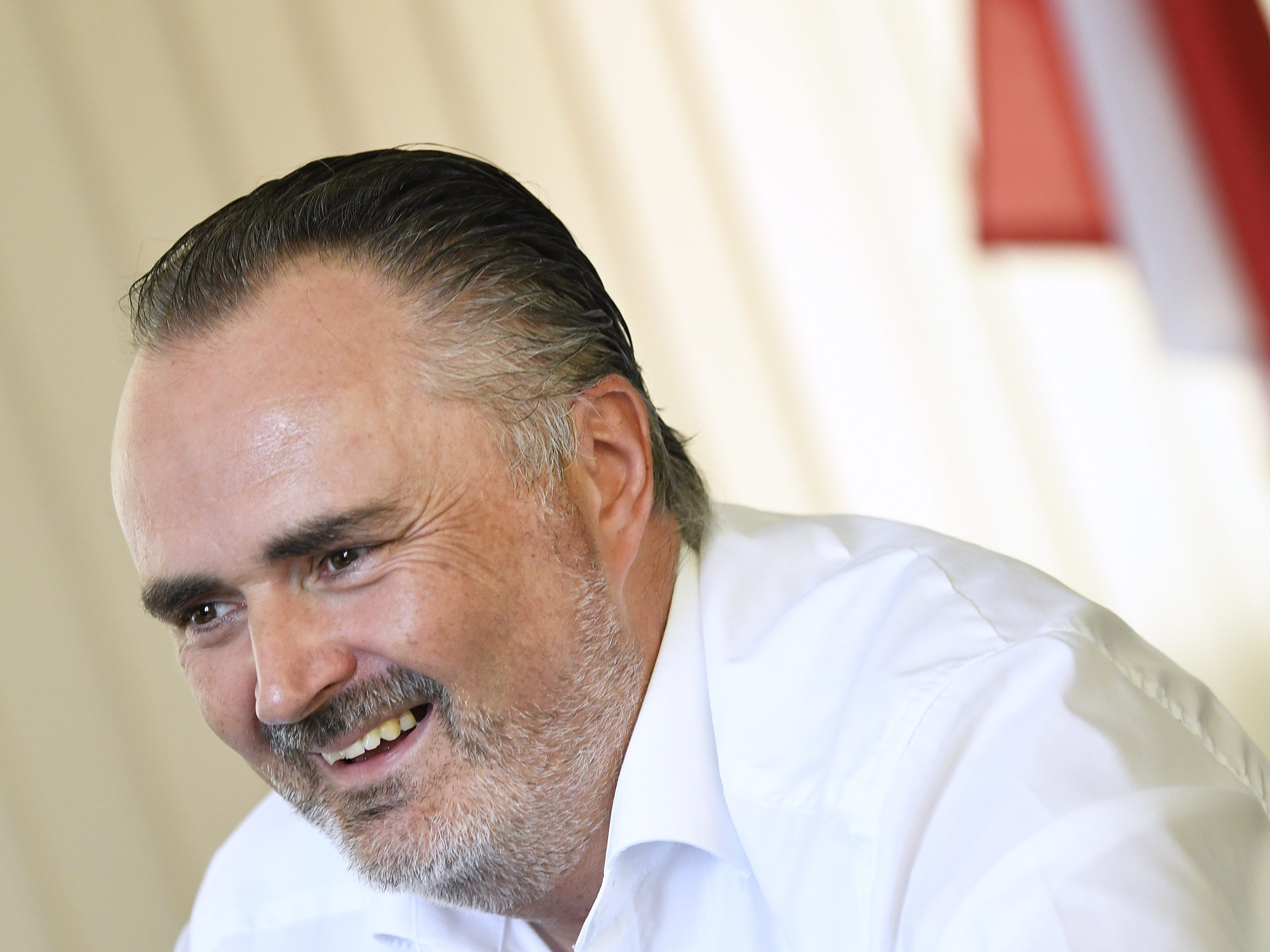 LH Doskozil startete die Impflotterie, um die Impfquote auf 80 Prozent zu steigern.