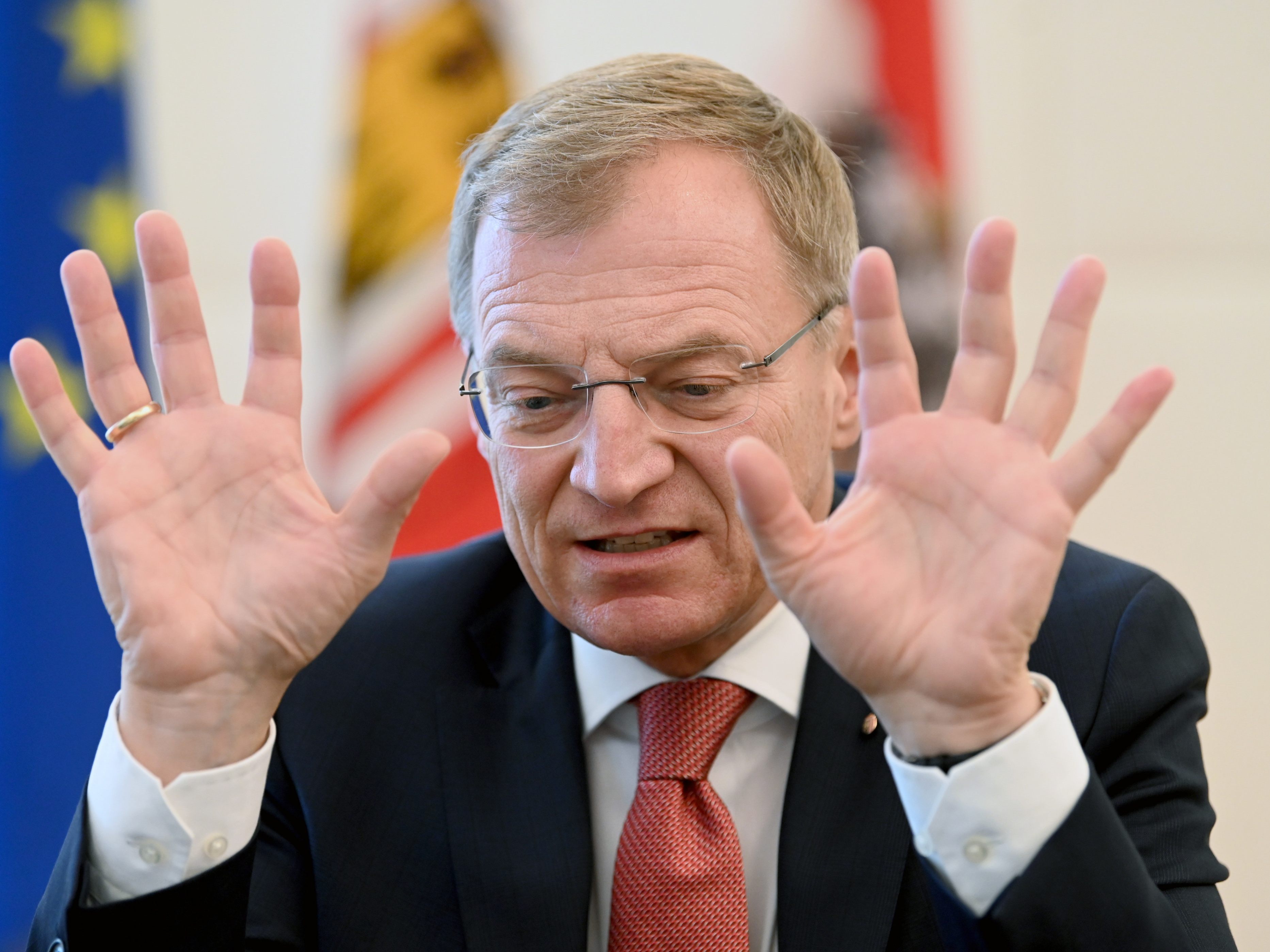 Der Lockdown in Oberösterreich und Salzburg soll laut Stelzer mehrere Wochen dauern.