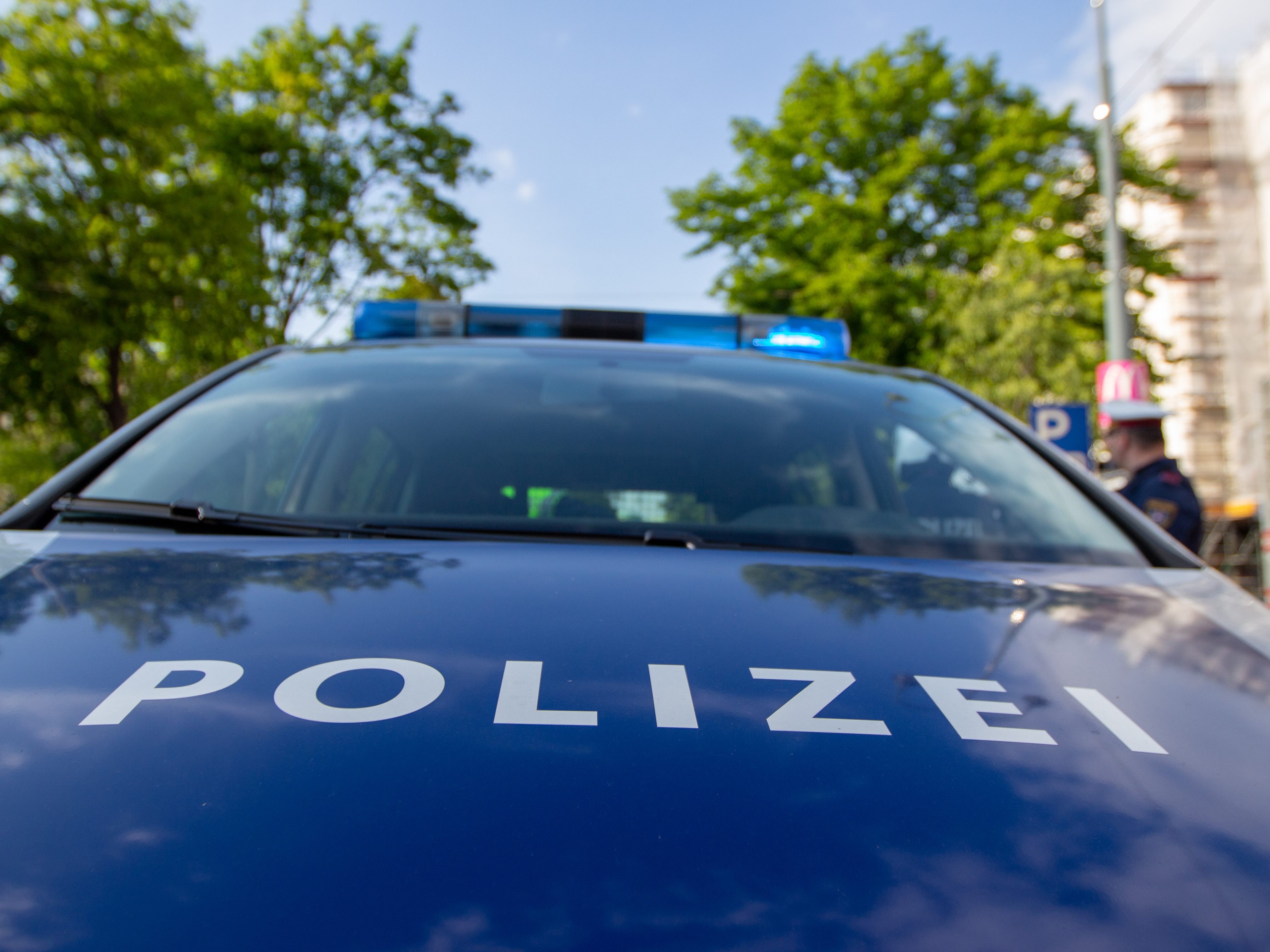 In Wien-Favoriten kam es zu einer Festnahme durch die Polizei. In Wien-Favoriten kam es zu einer Festnahme durch die Polizei.