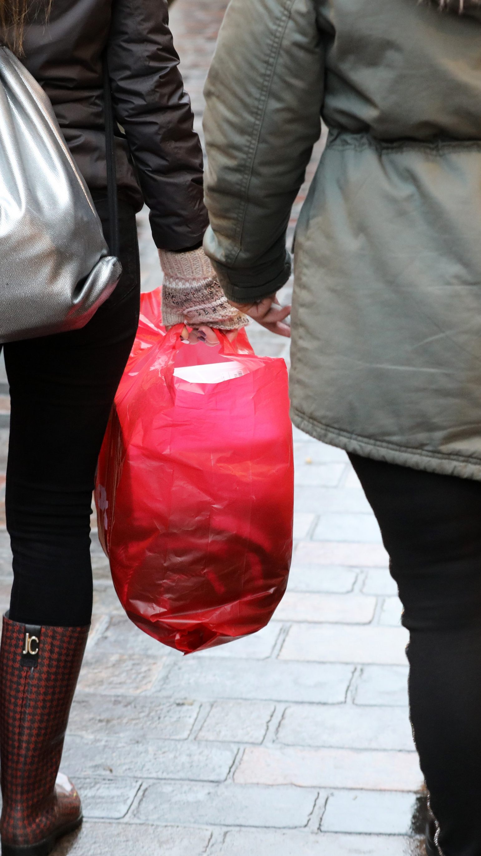 Der Effekt auf das Weihnachtsgeschäft hängt von der Lockdown-Dauer ab.