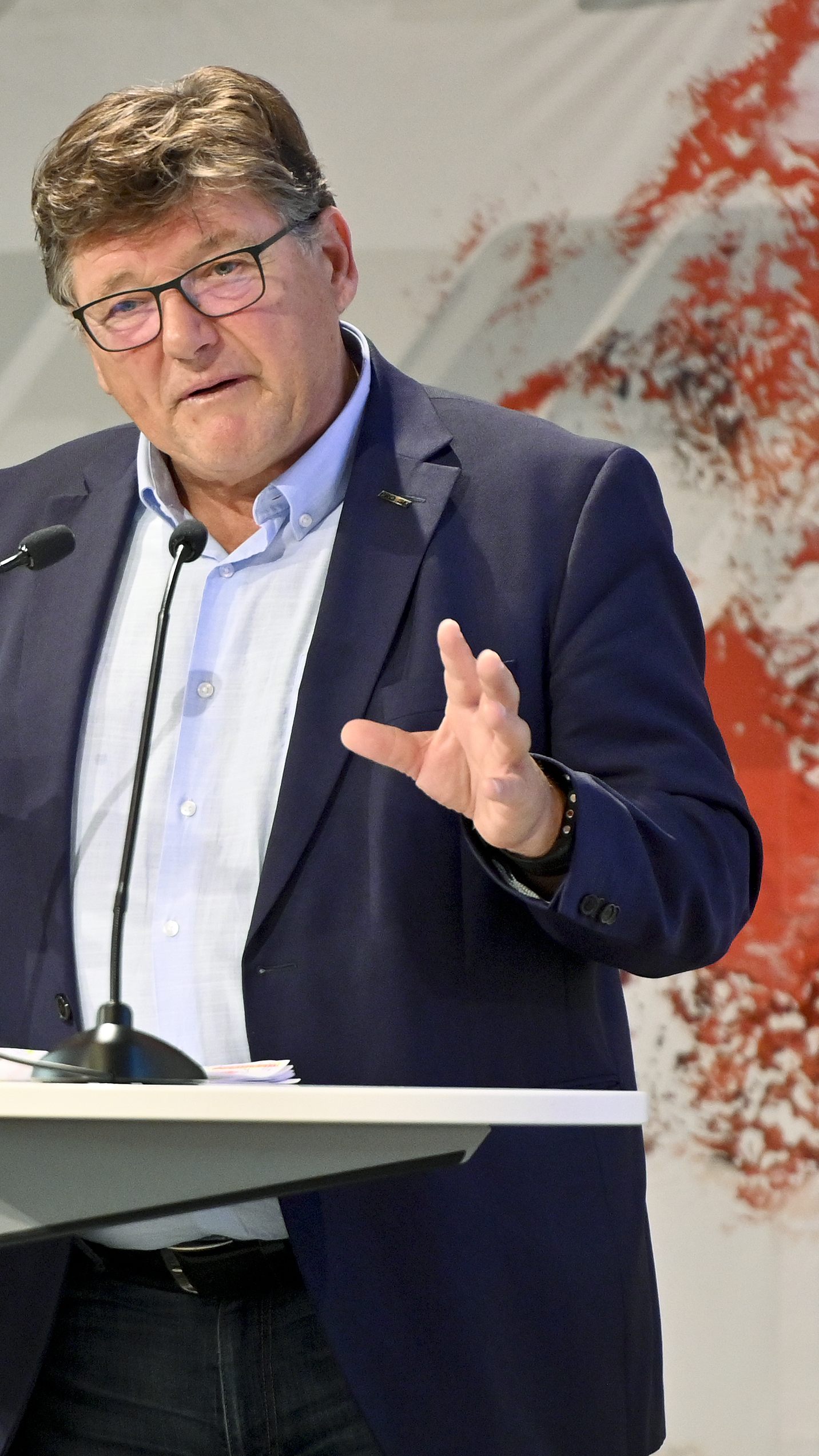 ÖGB-Arbeitnehmervertreter Rainer Wimmer (Pro-GE) rechnet mit Kampfmaßnahmen, wenn heute keine Einigung in der 4. Runde der Metaller-KV-Verhandlungen erzielt wird.