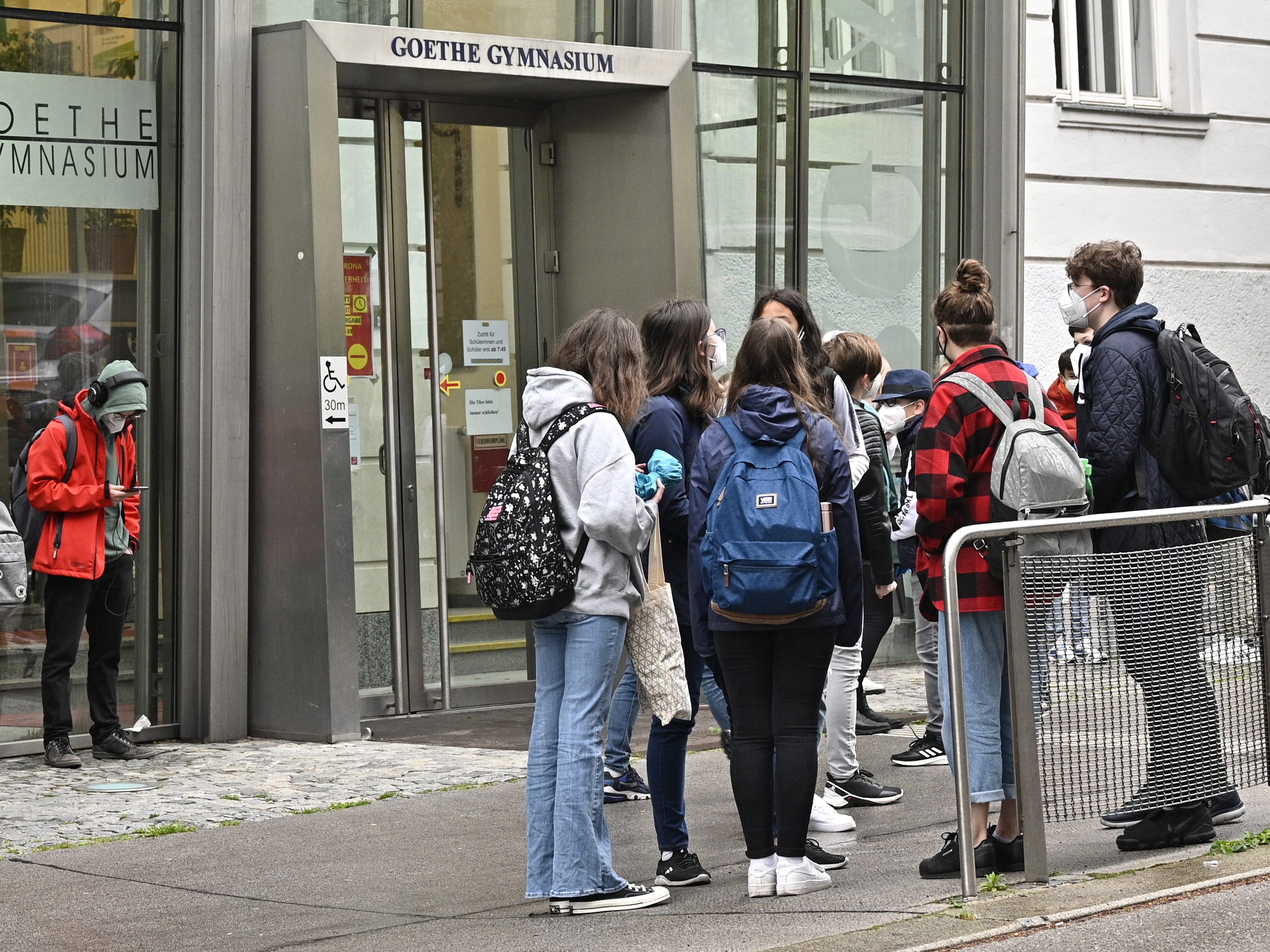 Die heimischen Schulen waren am ersten Tag des Lockdowns gut besucht