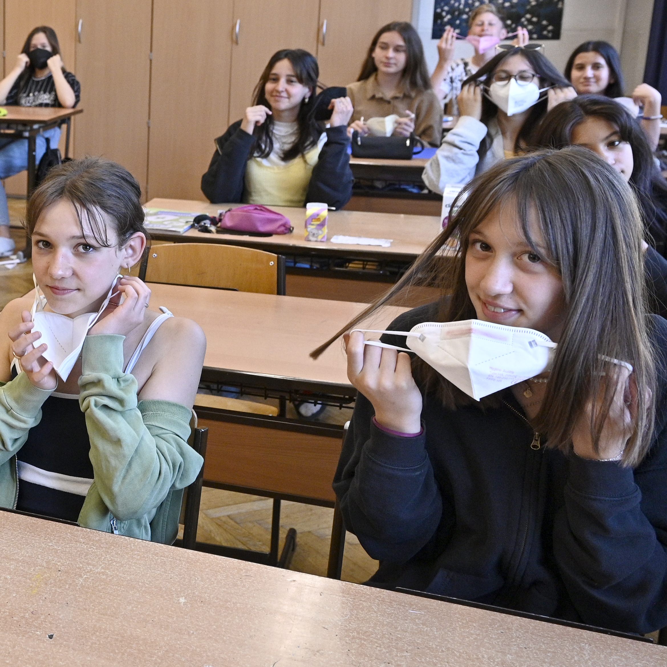 Volks- und Unterstufenschüler brauchen FFP2-Maske bis zum Sitzplatz
