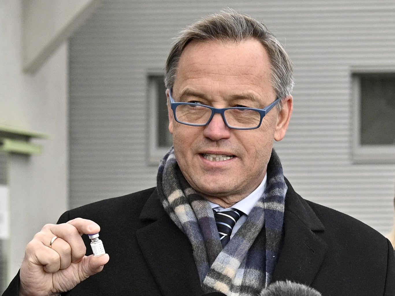 Für Pfizer-Österreich-Chef Robin Rumler gehört die dritte Corona-Impfung mittlerweile zur Grundimmunisierung. Für Pfizer-Österreich-Chef Robin Rumler gehört die dritte Corona-Impfung mittlerweile zur Grundimmunisierung.
