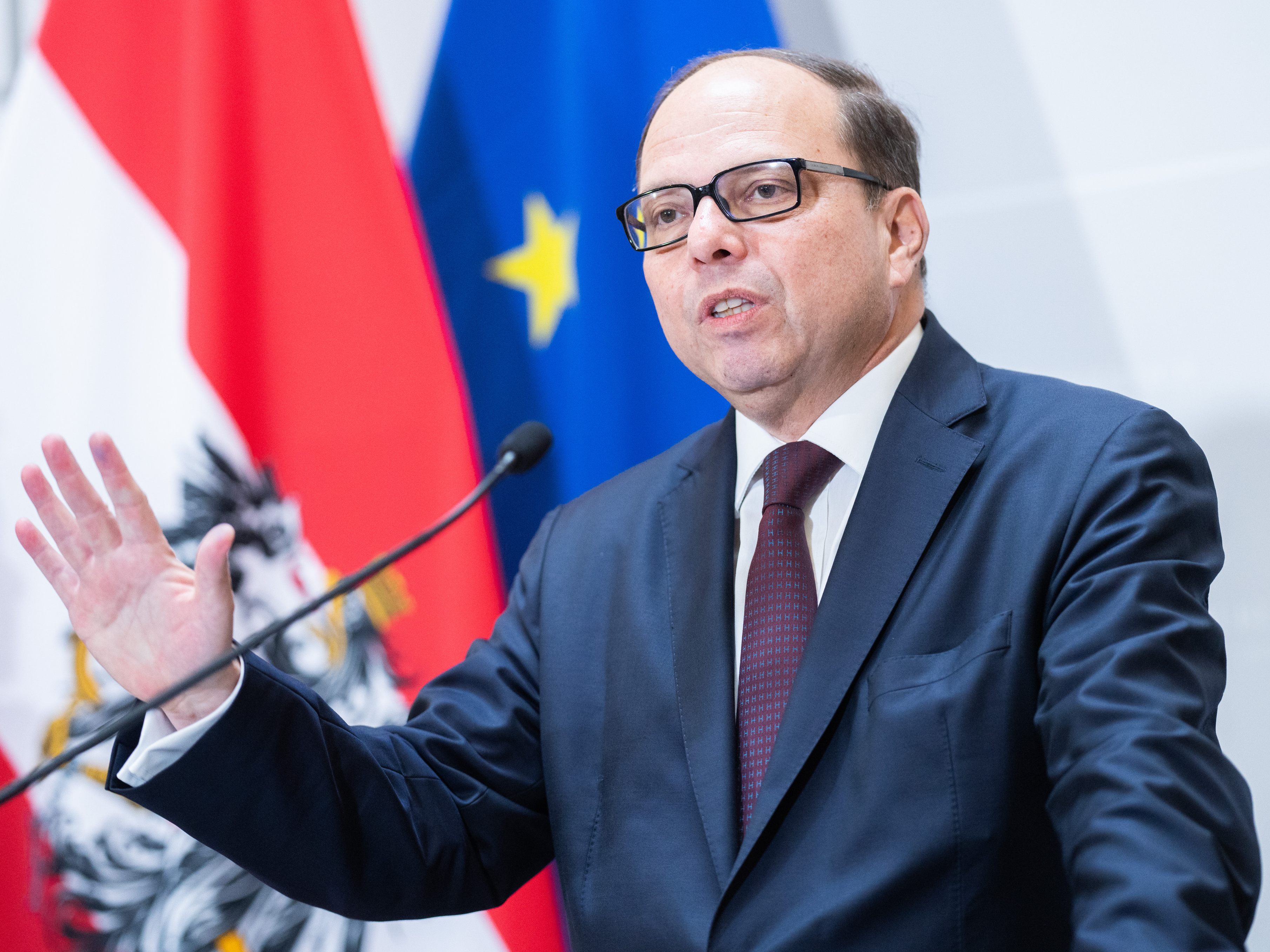 Trotz Lockdown: Die Arztpraxen schließen laut Thomas Szekeres nicht. Trotz Lockdown: Die Arztpraxen schließen laut Thomas Szekeres nicht.