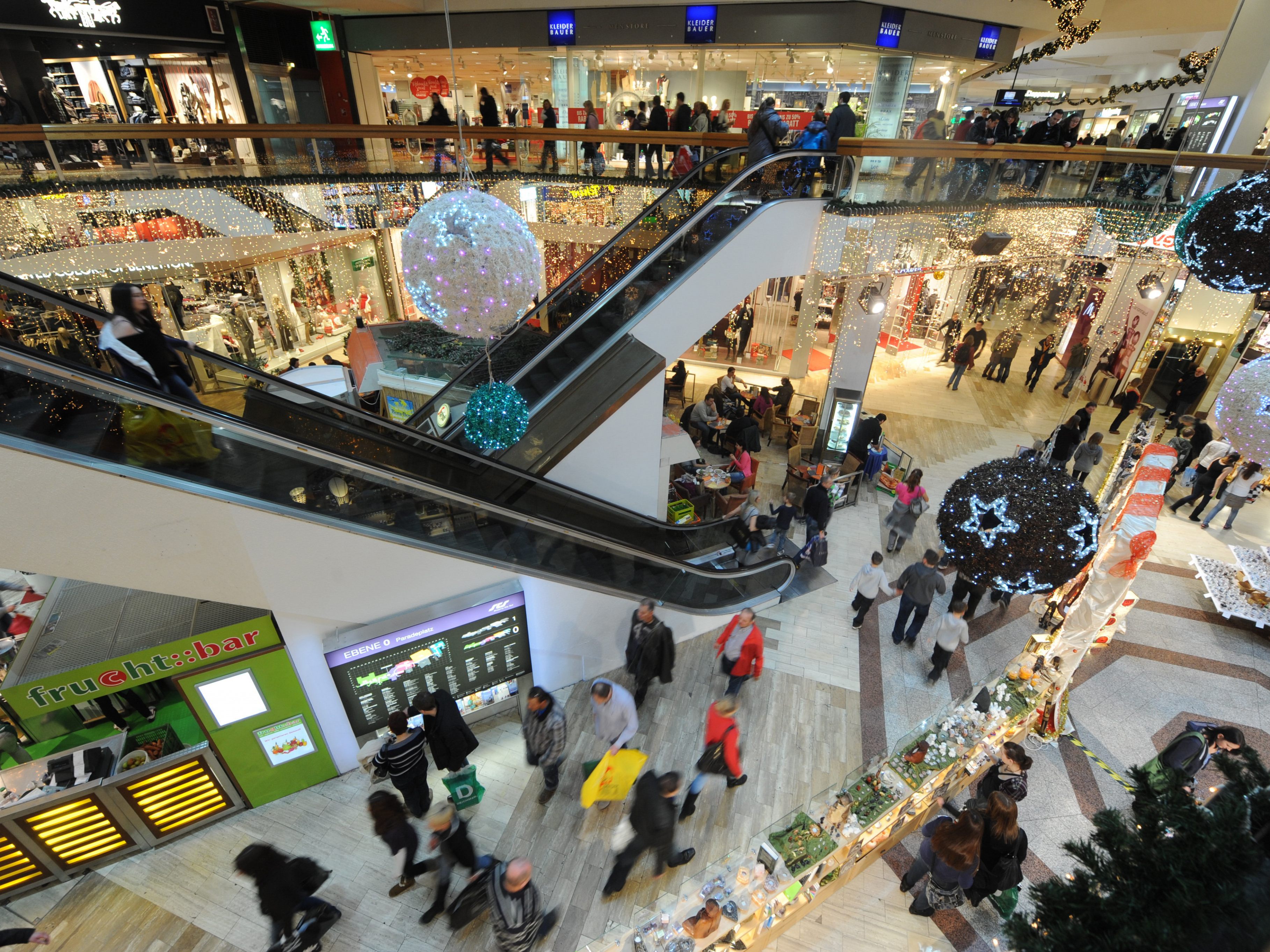 Der Handel darf erstmals am Sonntag vor Weihnachten öffnen. Der Handel darf erstmals am Sonntag vor Weihnachten öffnen.