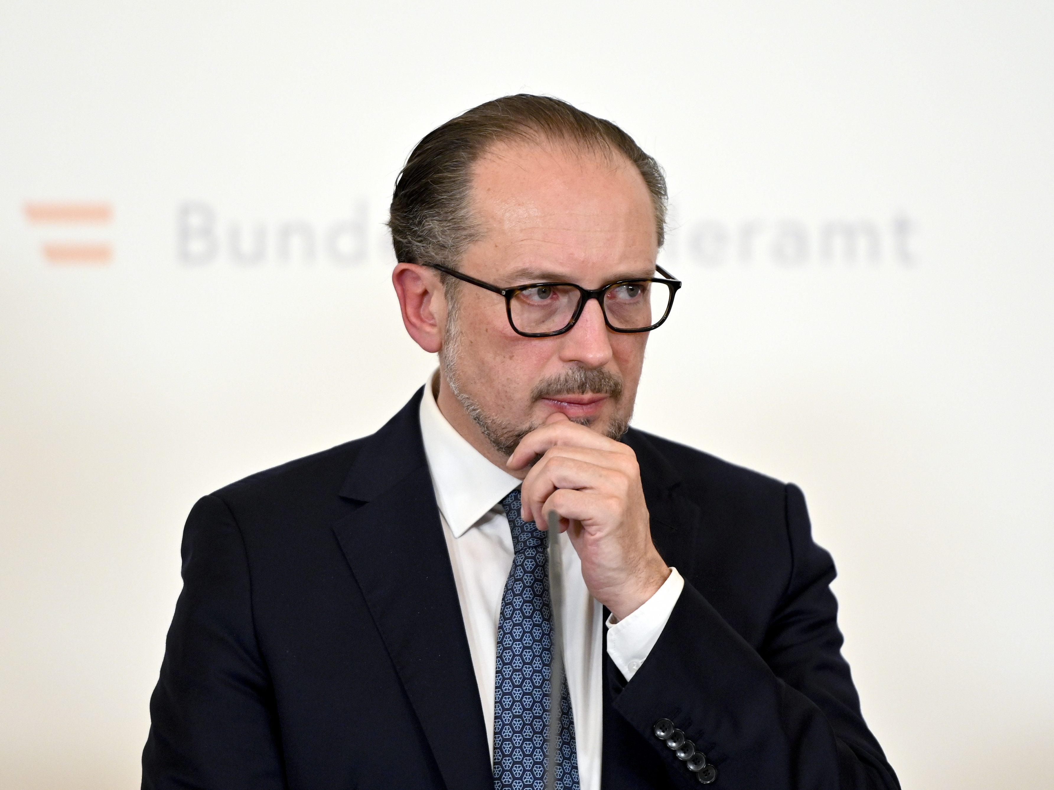 Der Kanzler äußert sich über einen weiteren Lockdown in Österreich. Der Kanzler äußert sich über einen weiteren Lockdown in Österreich.