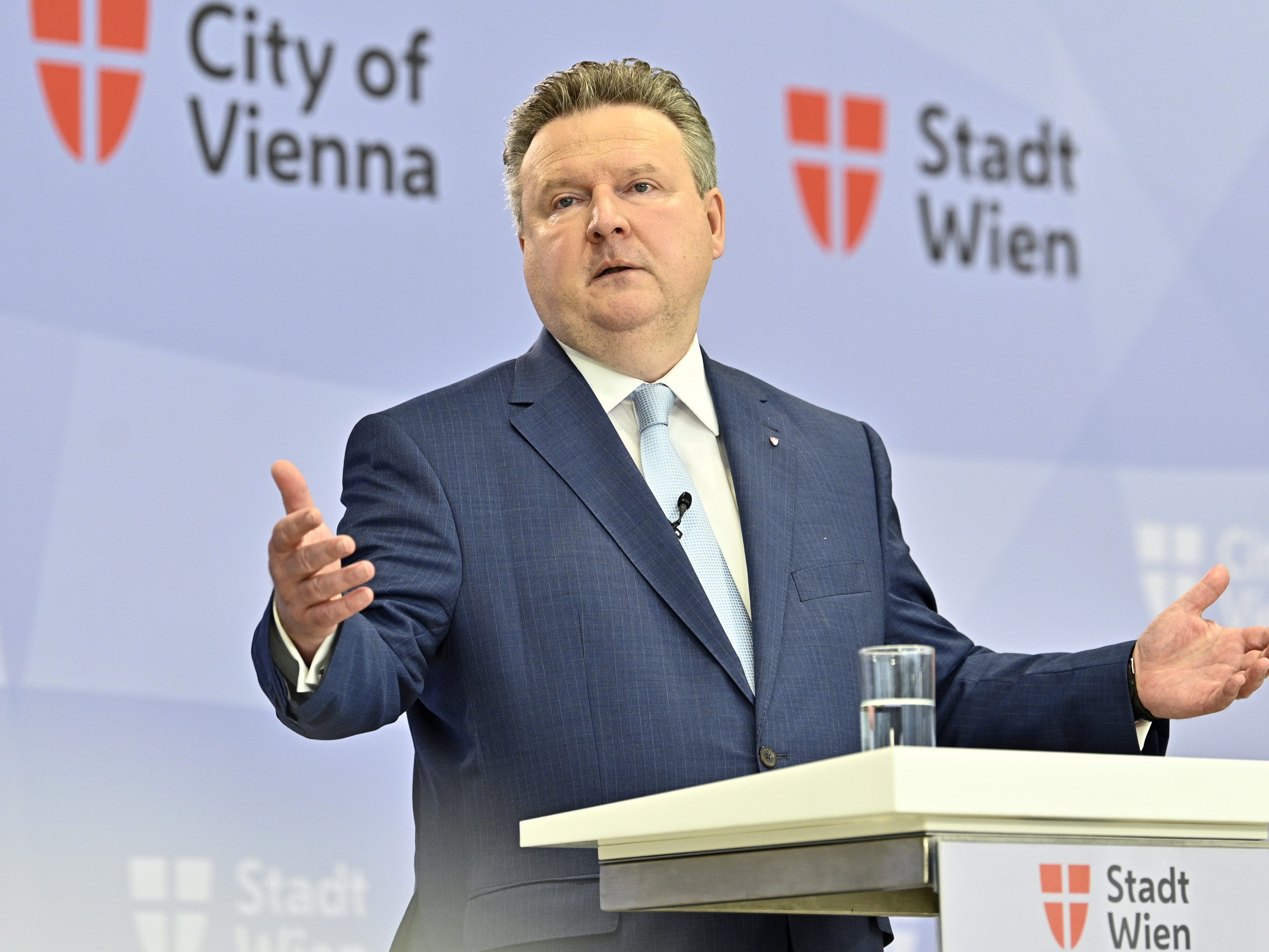 Die verschärfte Corona-Verordnung in Wien gilt ab Freitag, 19. November 2021. Die verschärfte Corona-Verordnung in Wien gilt ab Freitag, 19. November 2021.