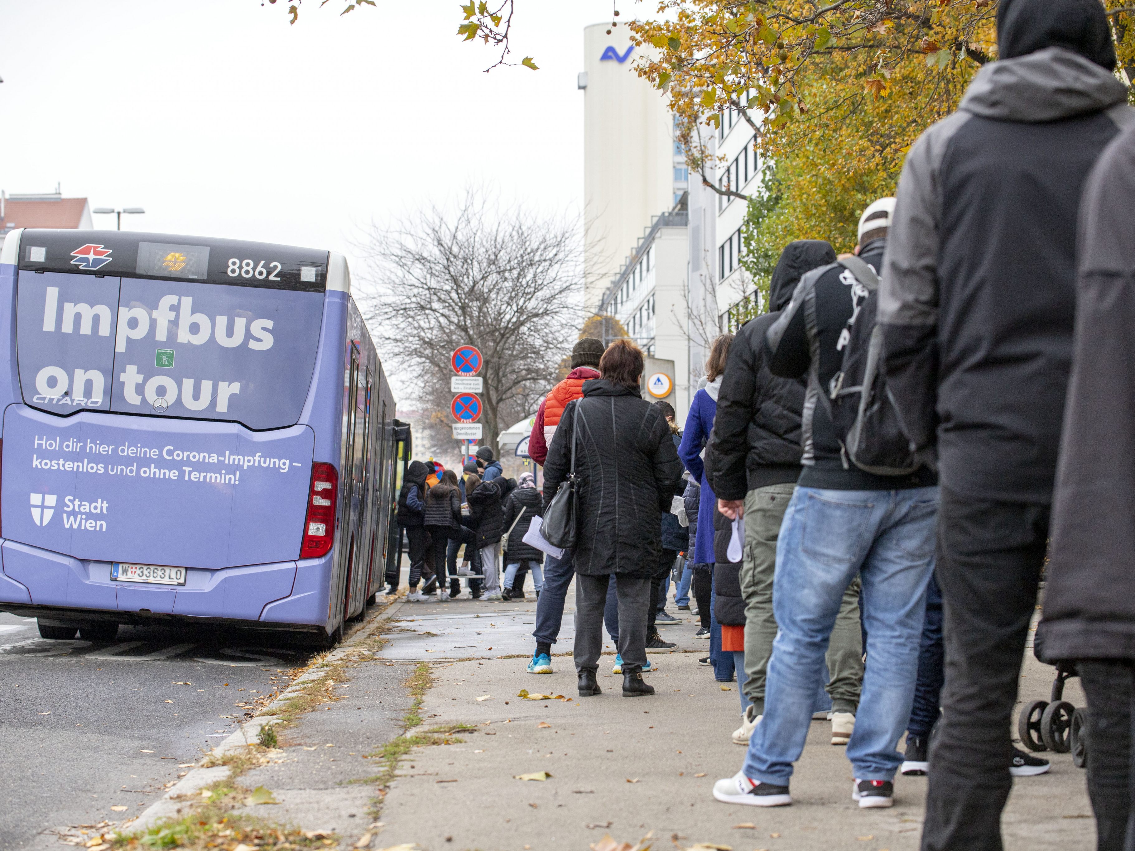 Die meisten Erstimpfungen gab es in Oberösterreich und Wien. Die meisten Erstimpfungen gab es in Oberösterreich und Wien.